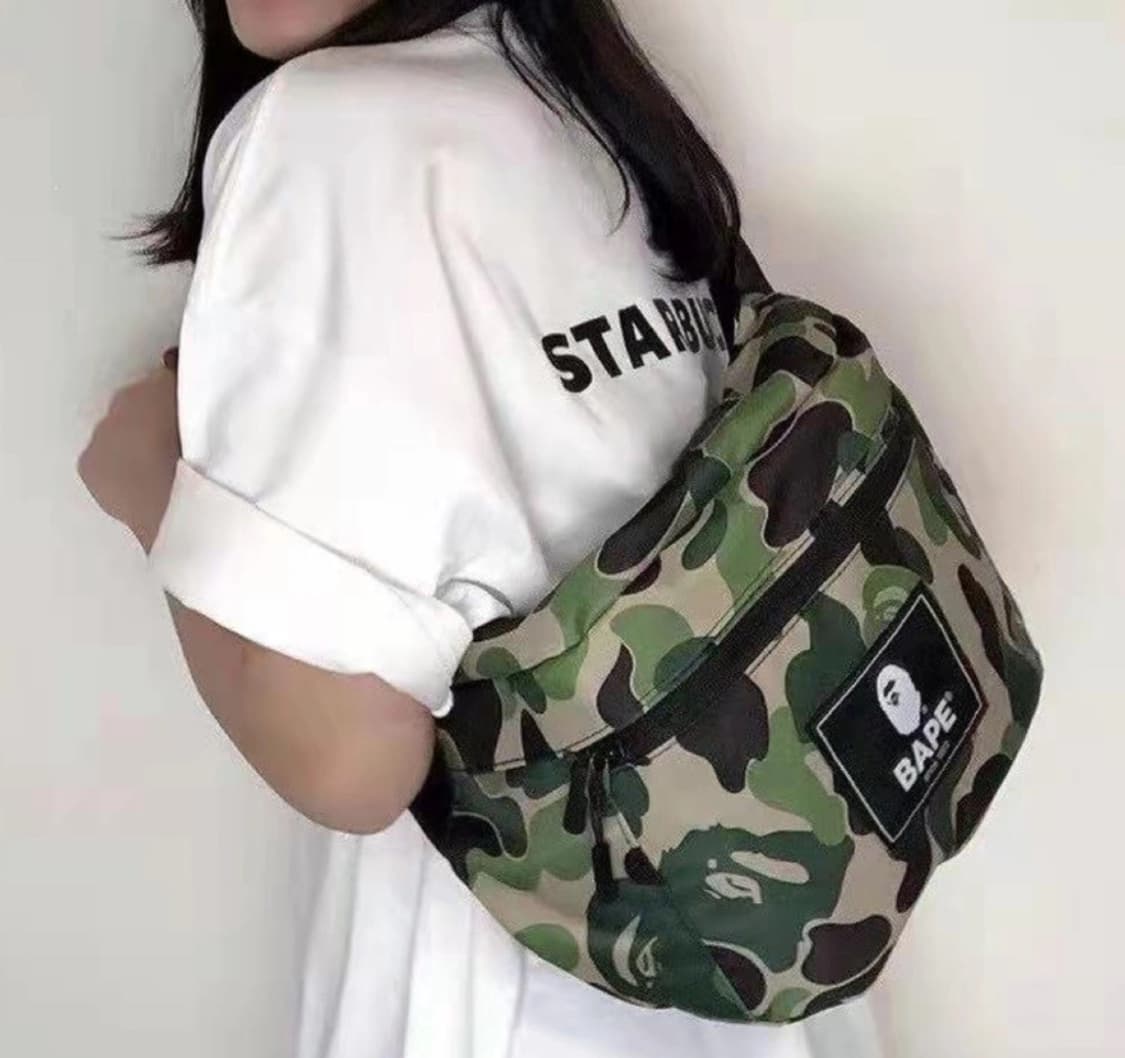 베이프 카모 슬링백 크로스백 새상품 정품 상품이미지1