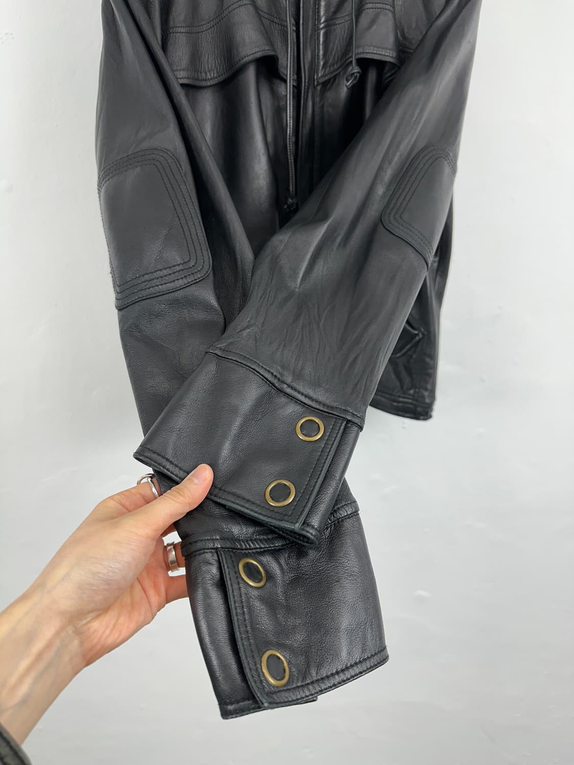 Sheepskin Cropped Hood leather jacket 상품이미지2