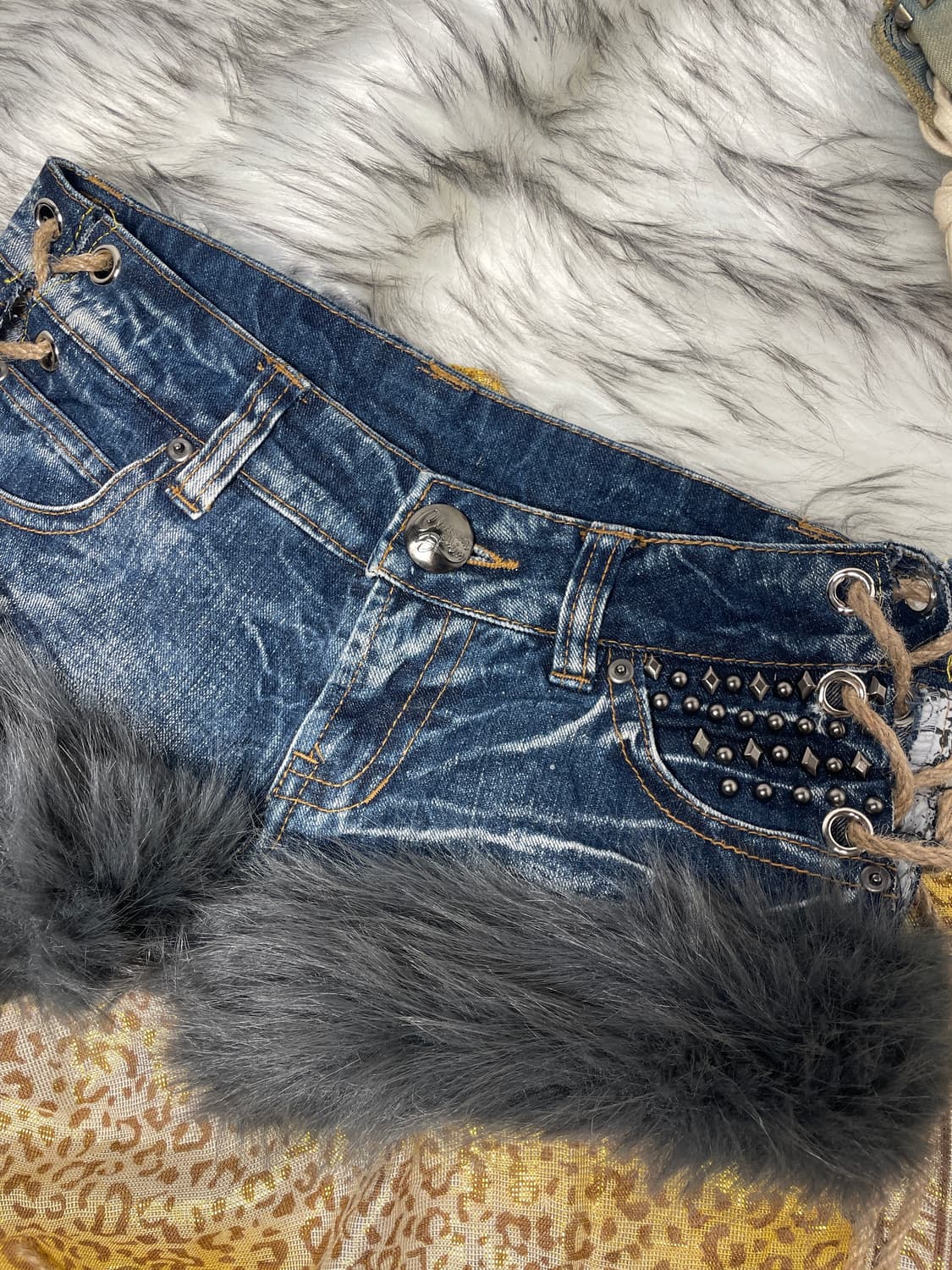 빈티지 커스텀 퍼팬츠 쇼츠 스터드 상품이미지1