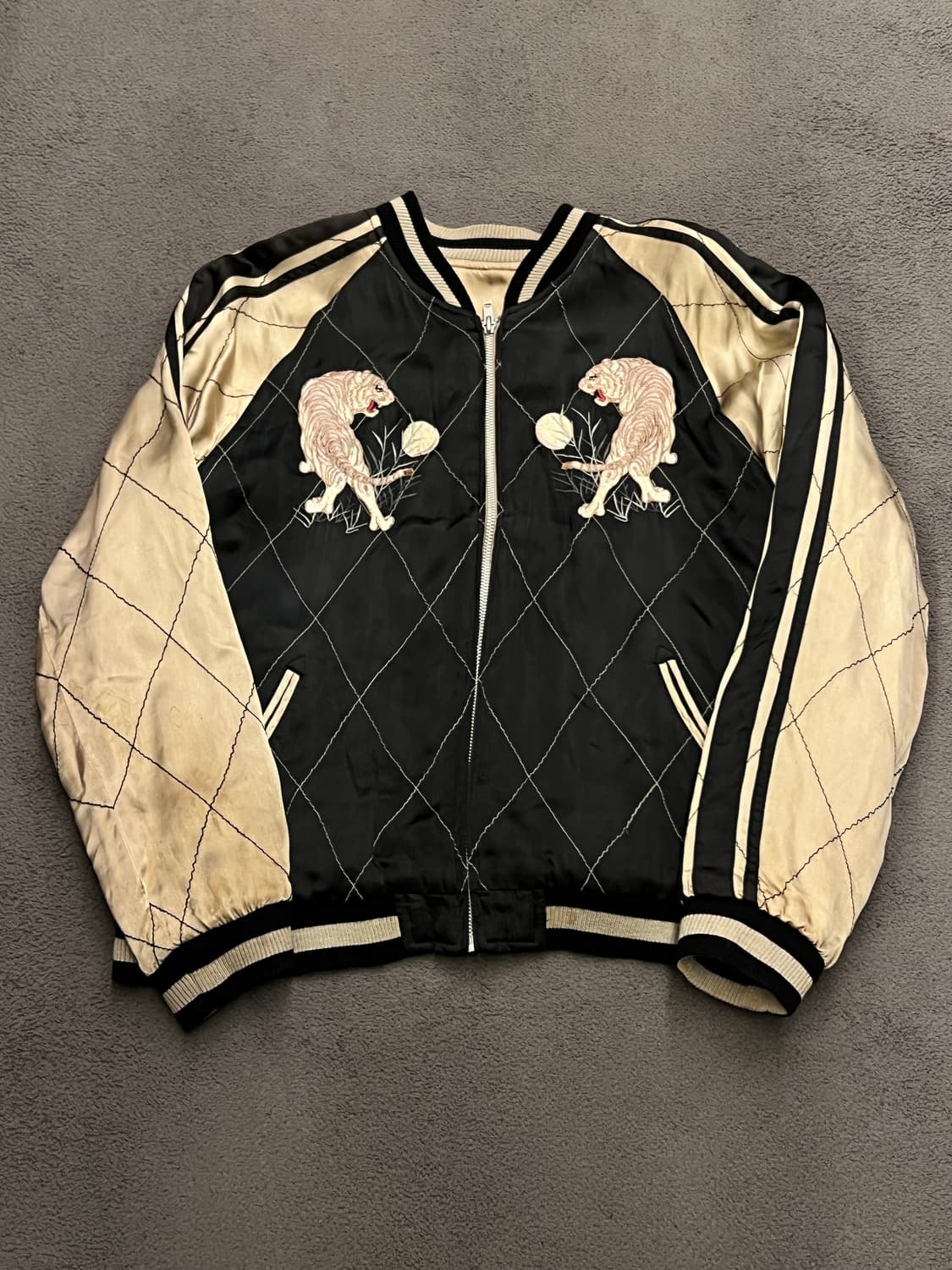 일본 클래식 스크립트 자수 리버시블 스카쟌 처분  상품이미지1