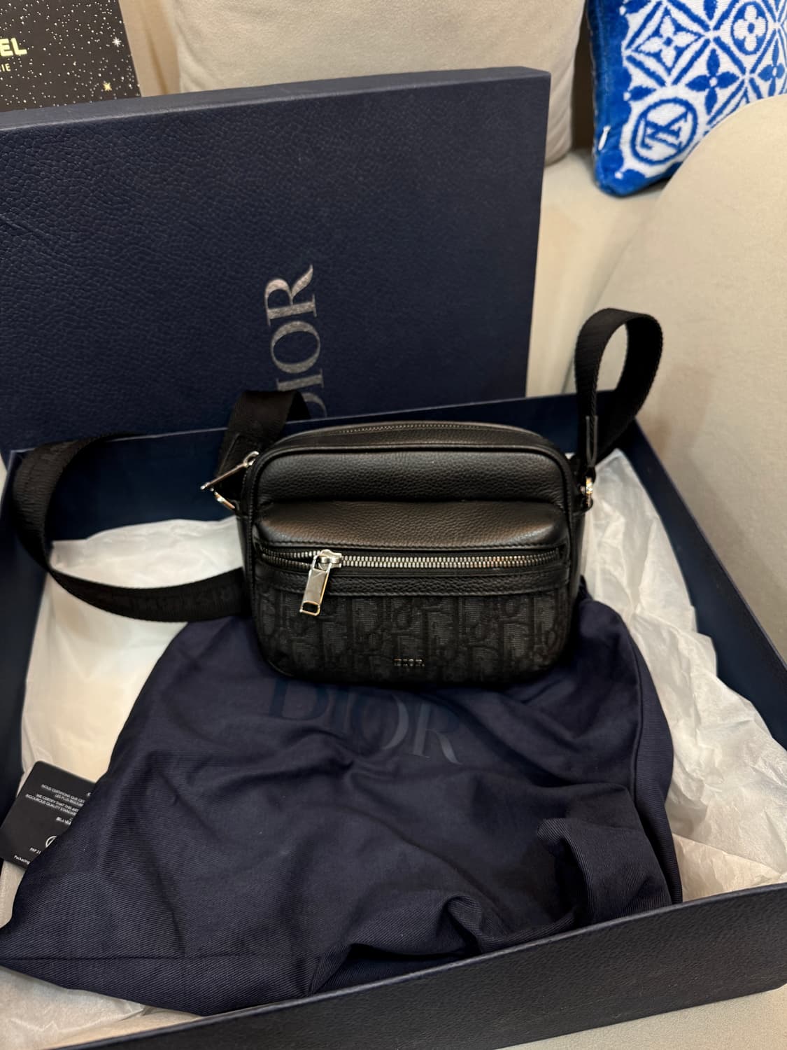 디올 오블리크 라이더 메신저백  상품이미지1