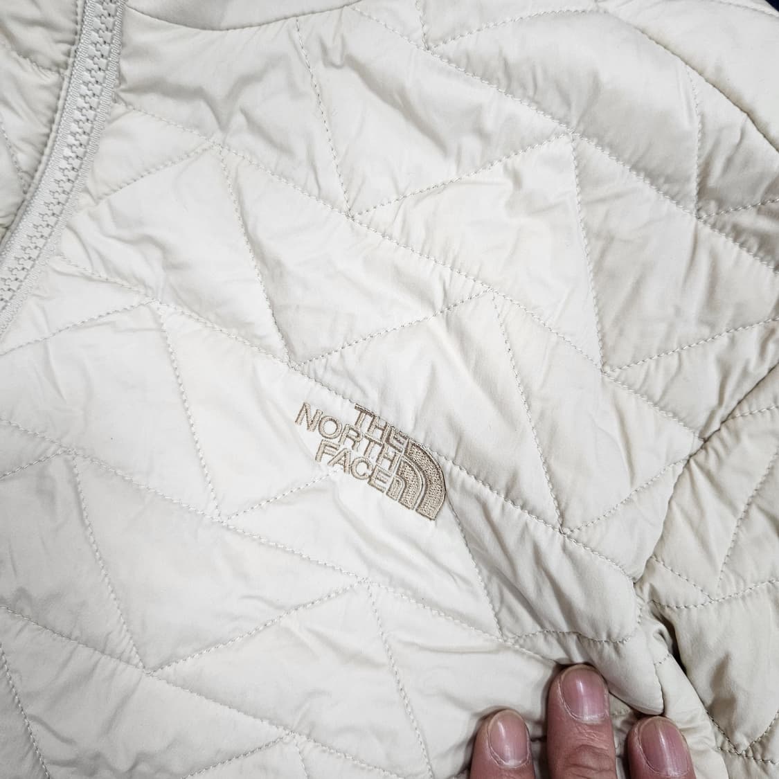 노스페이스 브이모션 시티 경량 패딩 코트 2XL size 상품이미지3