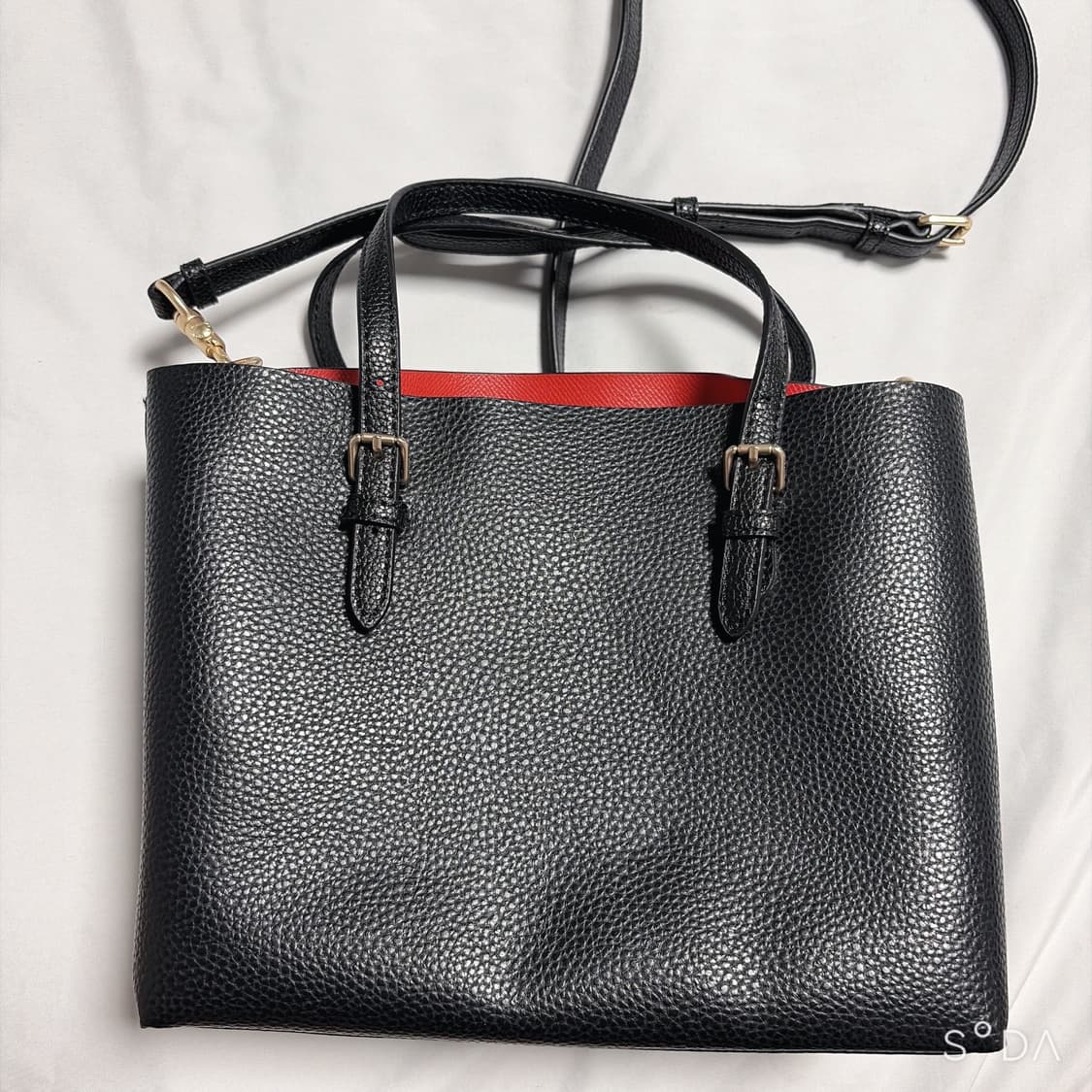 코치 블랙 레더 크로스백 토트백 상품이미지2