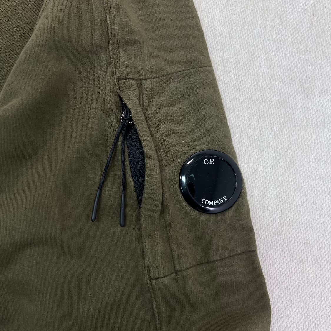 100 CP컴퍼니 고글와펜 카키 롱슬리브 티셔츠 상품이미지4