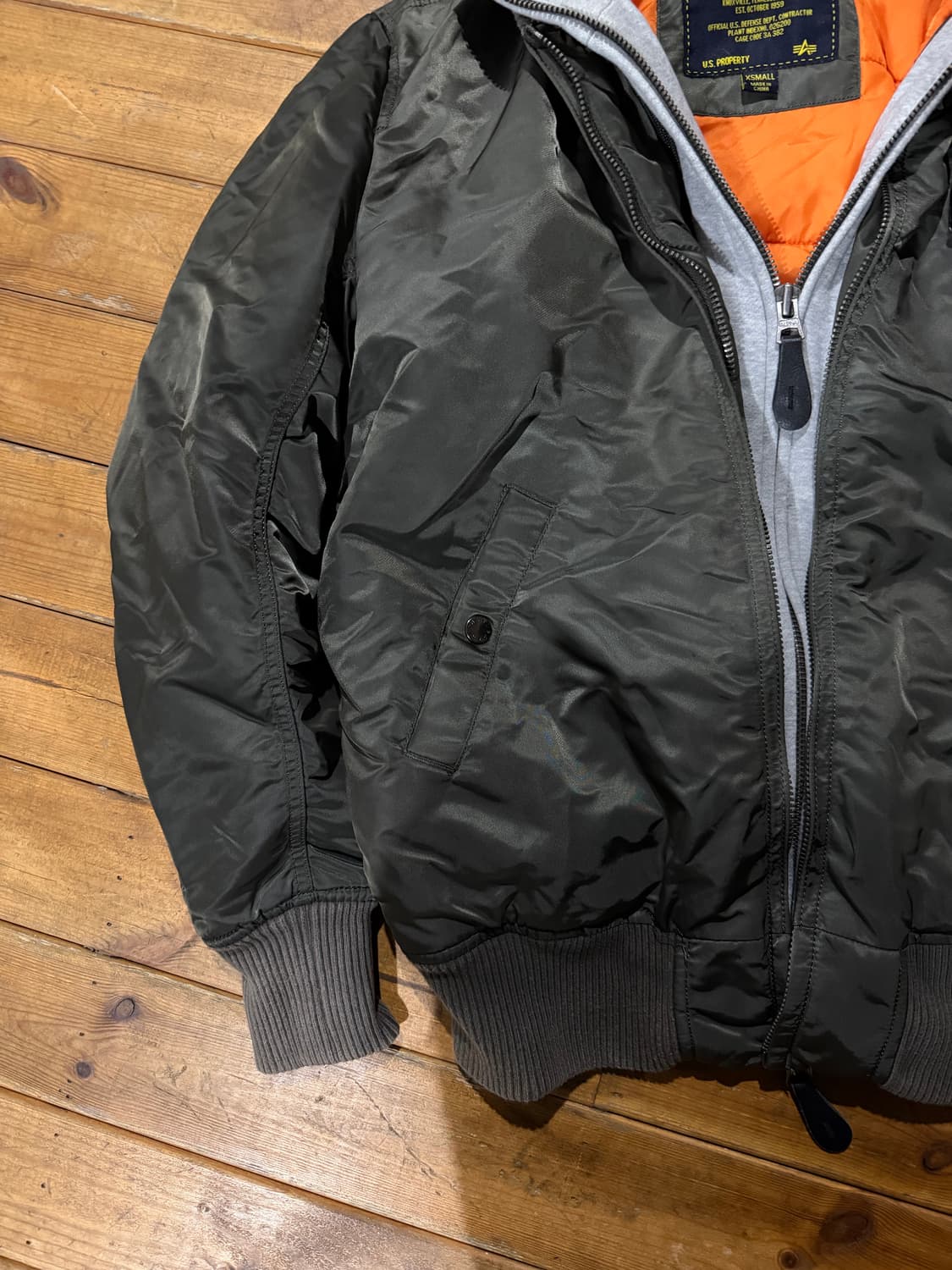 알파인더스트리 ma-1 후드봄버 상품이미지7