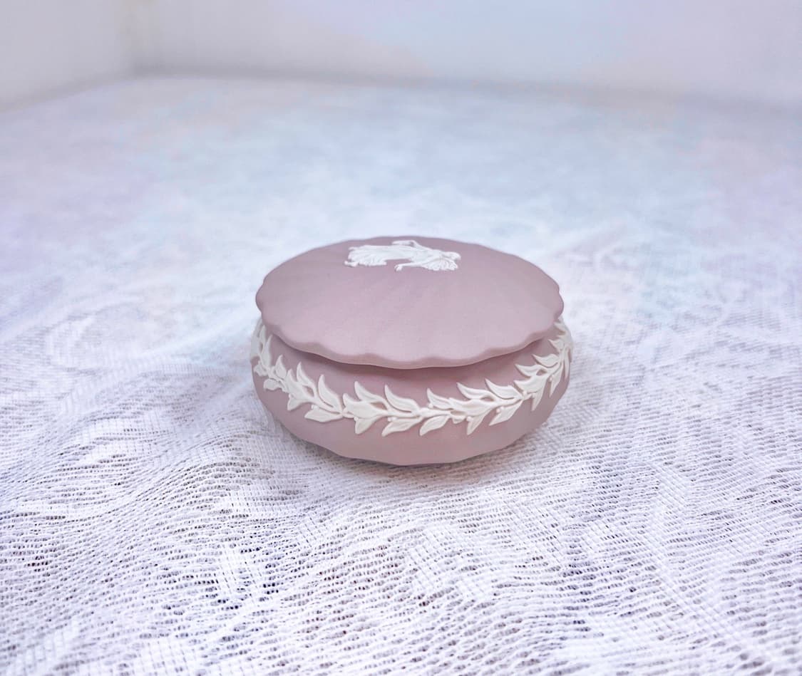 [영국엔틱] 웨지우드 제스퍼웨어 댄싱아워 원형 트링킷박스 보석함_라일락 상품이미지5