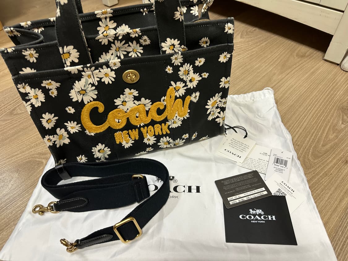 코치 데이지 카고토트백 블랙 미듐 상품이미지7