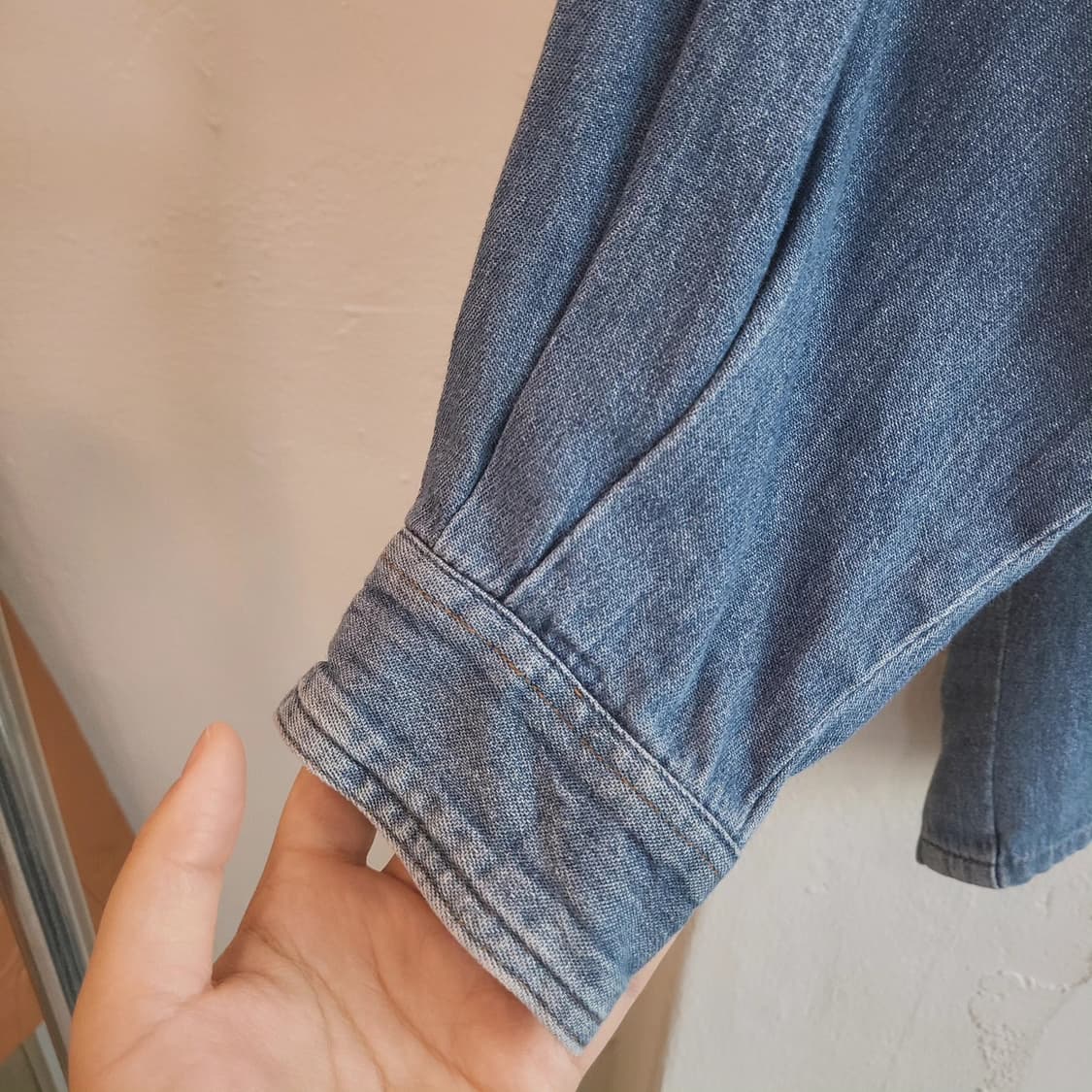 Simple ease 자수 데님셔츠 상품이미지5