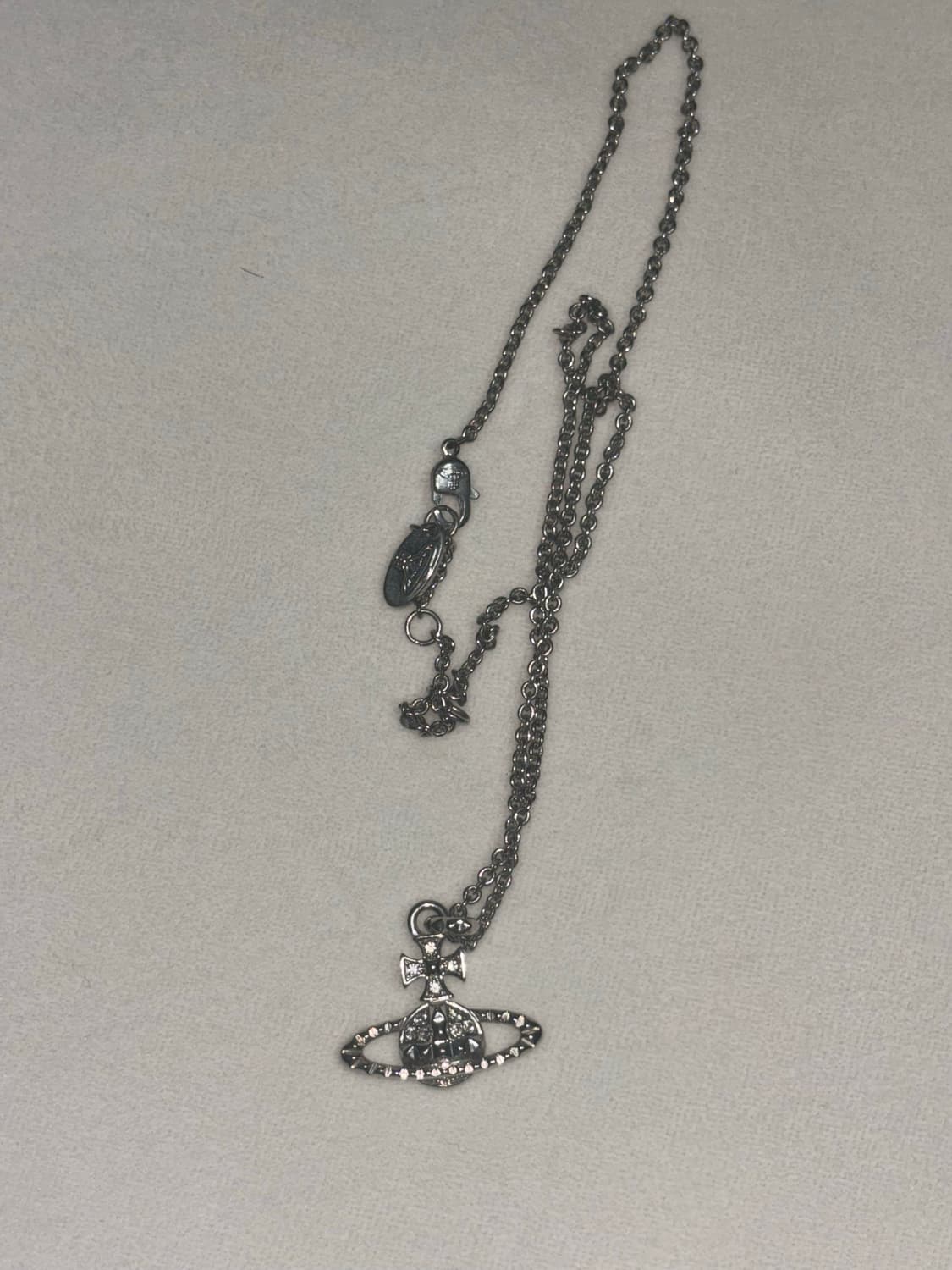 비비안웨스트우드 메이페어 바스 릴리프 목걸이 상품이미지1