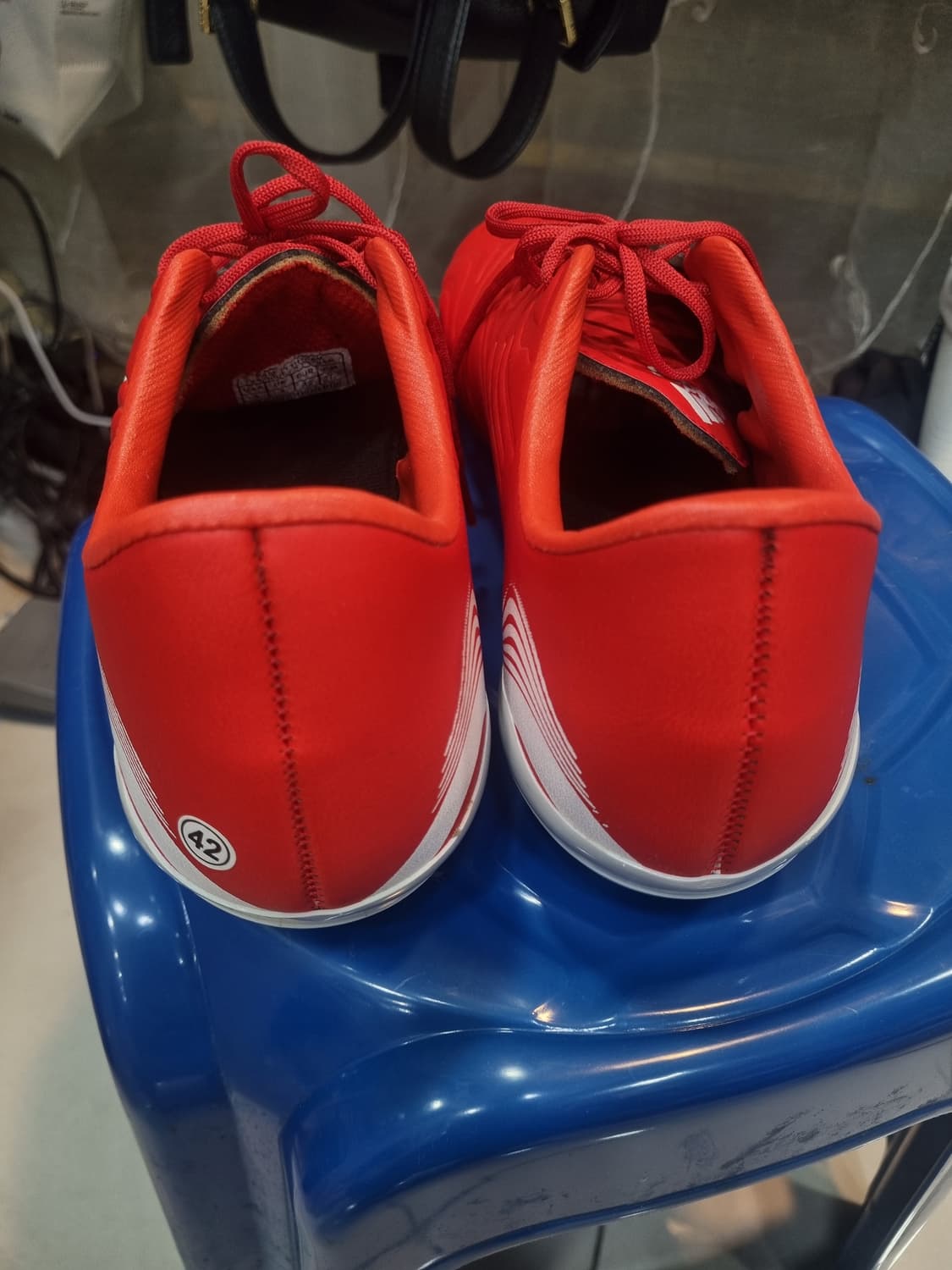 아디다스 빨간색 축구화 42사이즈 상품이미지4