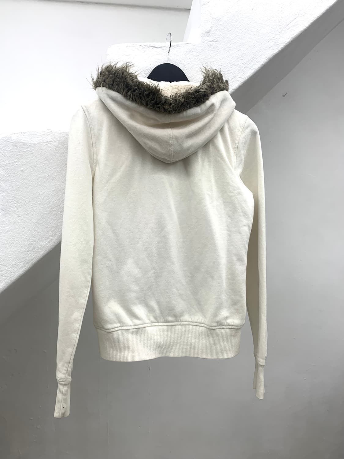 Guess 00s wolfjo hoodie   상품이미지8