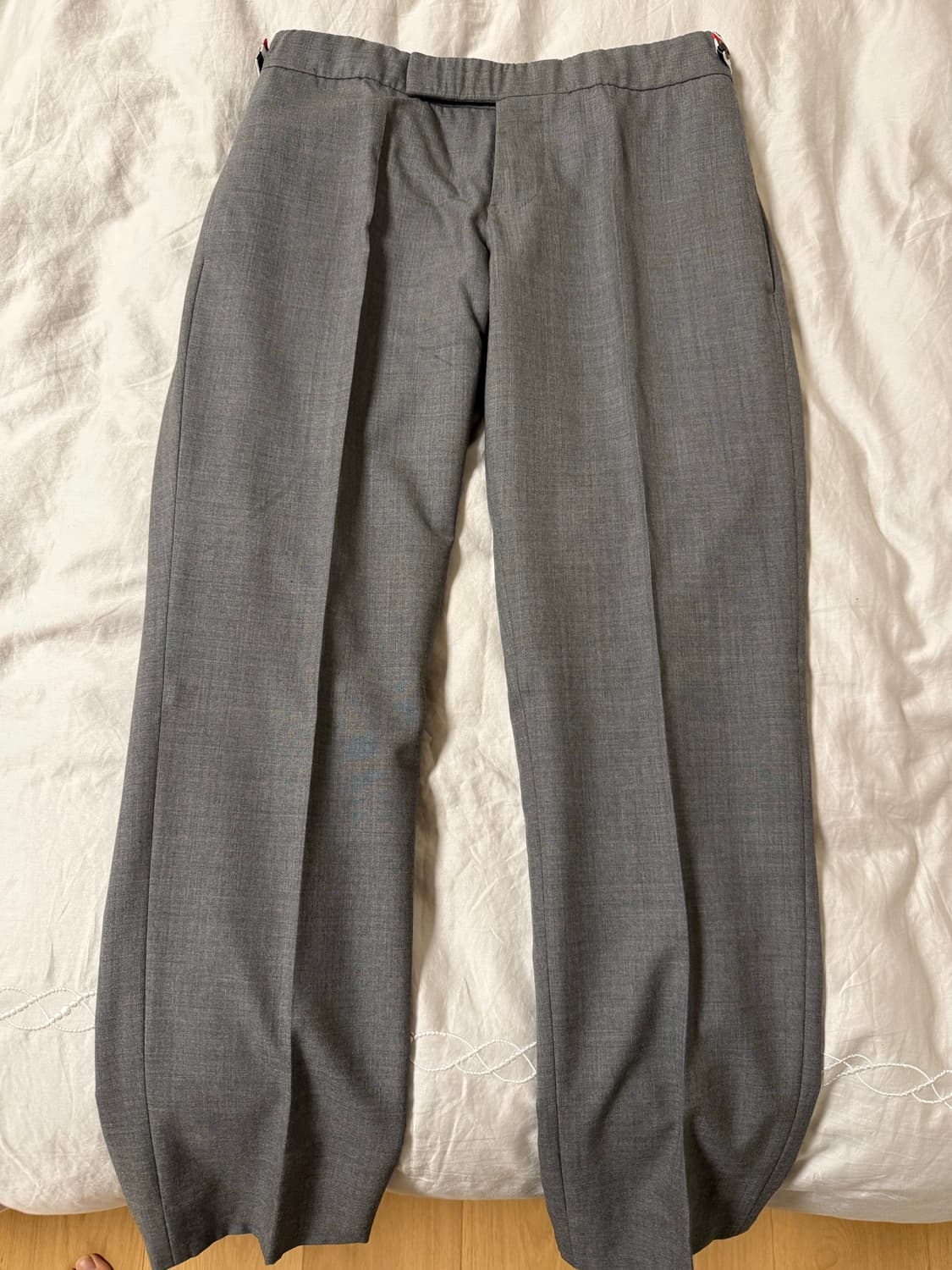 톰브라운 울 슬렉스 팬츠 상품이미지1