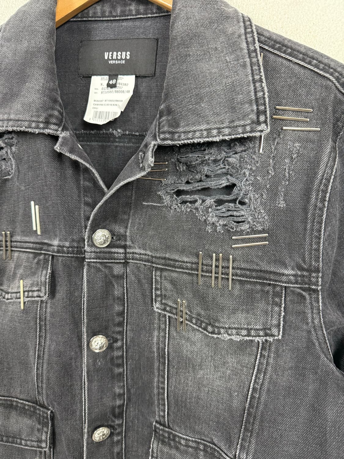 베르수스 베르사체 디스트로이 데님 트러커 자켓 48 상품이미지2