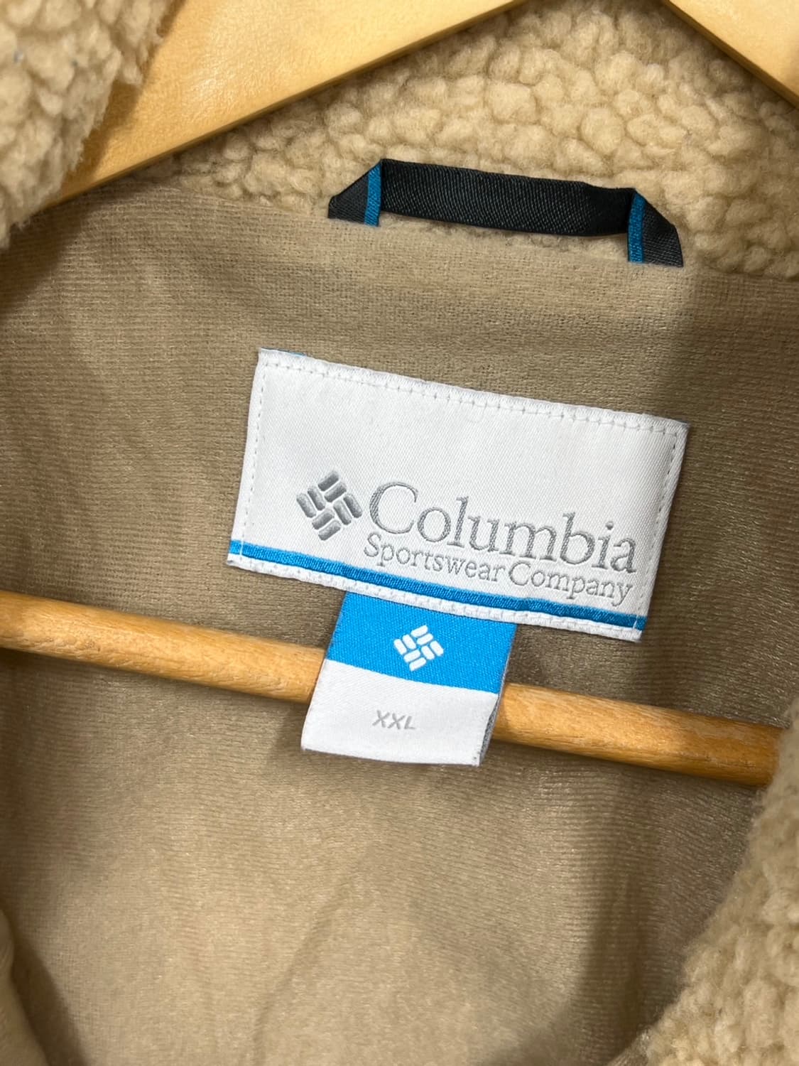 컬럼비아 베이지 포켓 뽀글이 후리스  상품이미지3