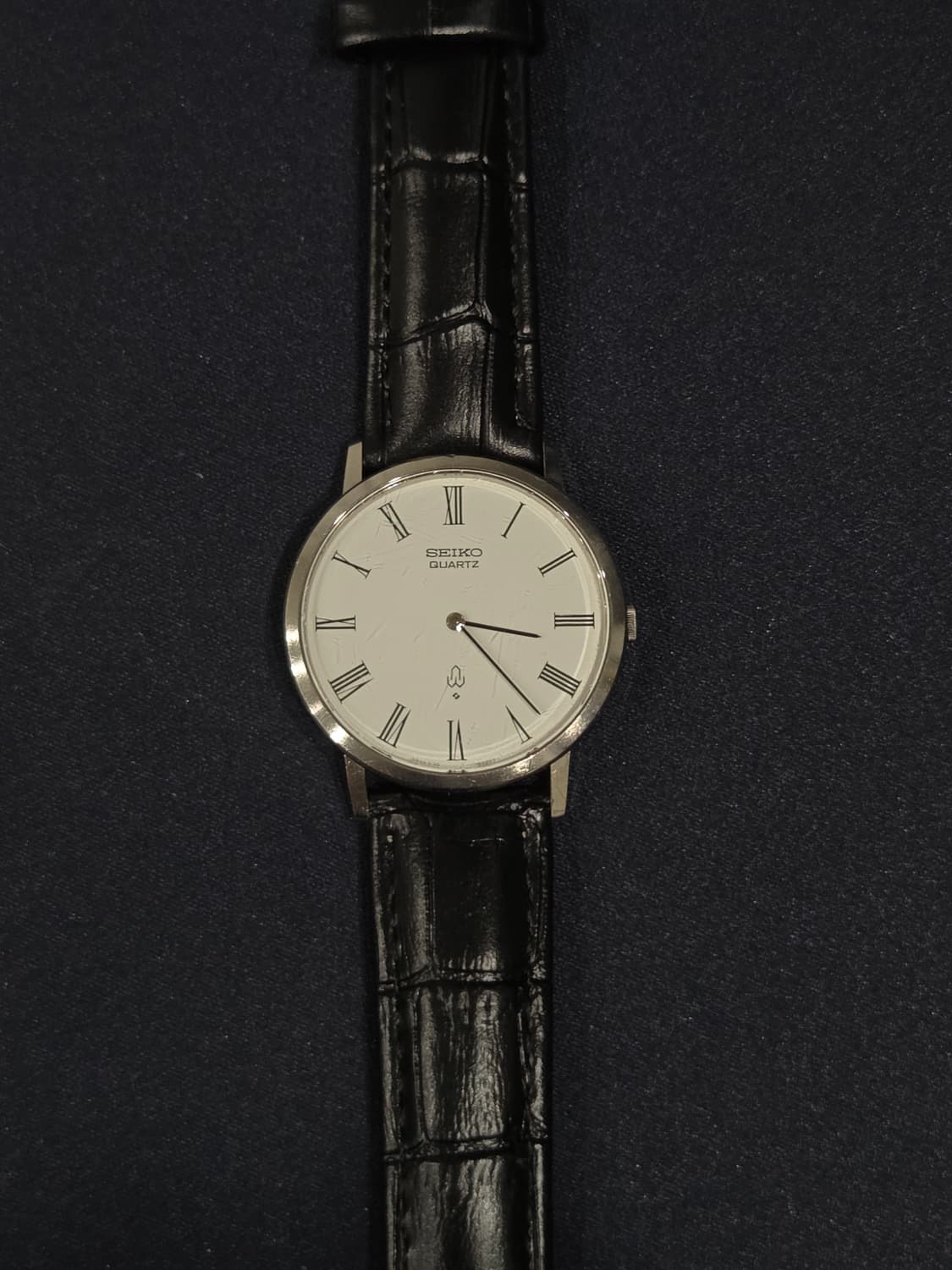 70s 빈티지 세이코 4130 라운드 프레임 쿼츠 시계 상품이미지7