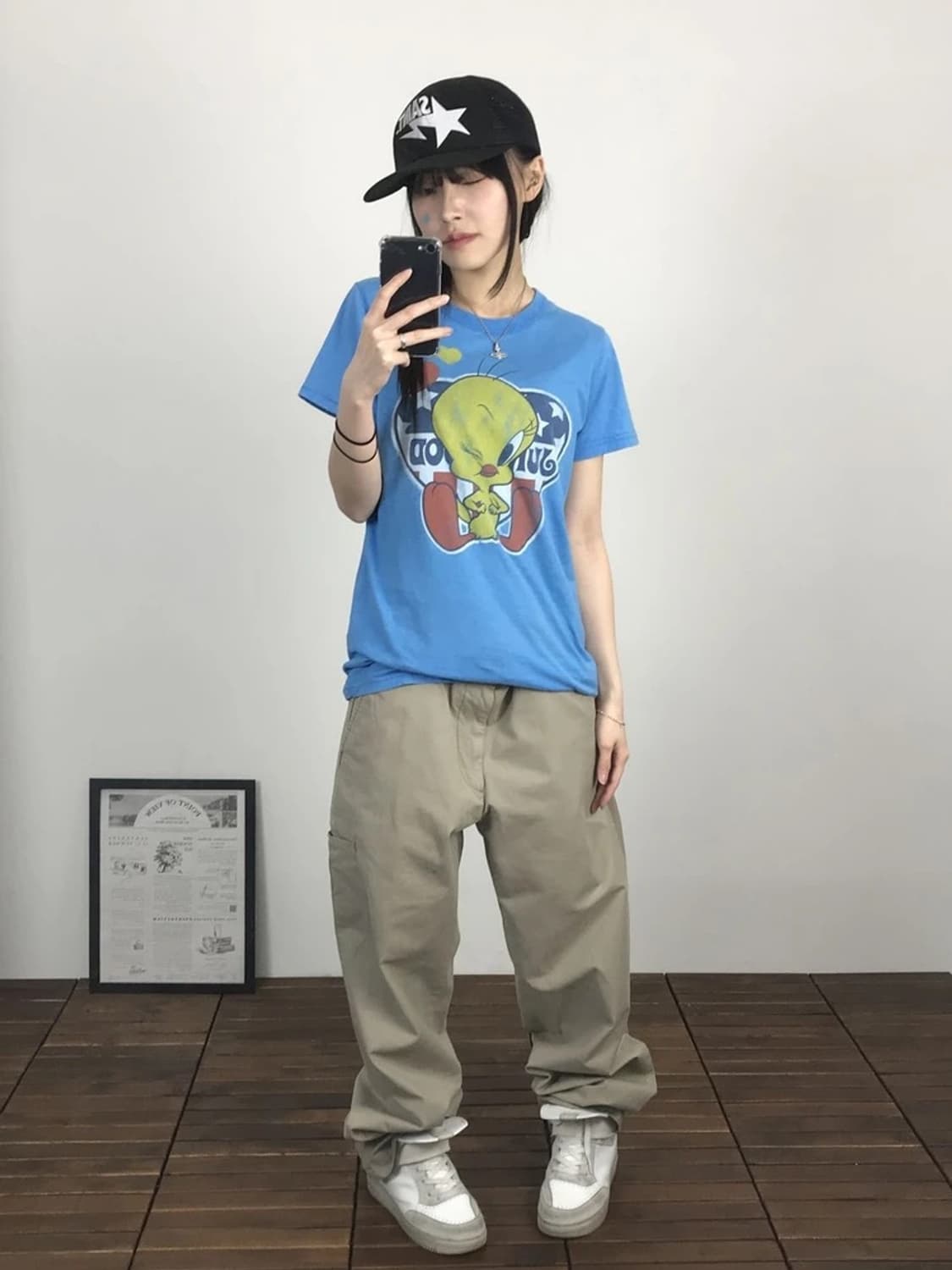 Junk Food Tweety Graphic Tee 상품이미지1