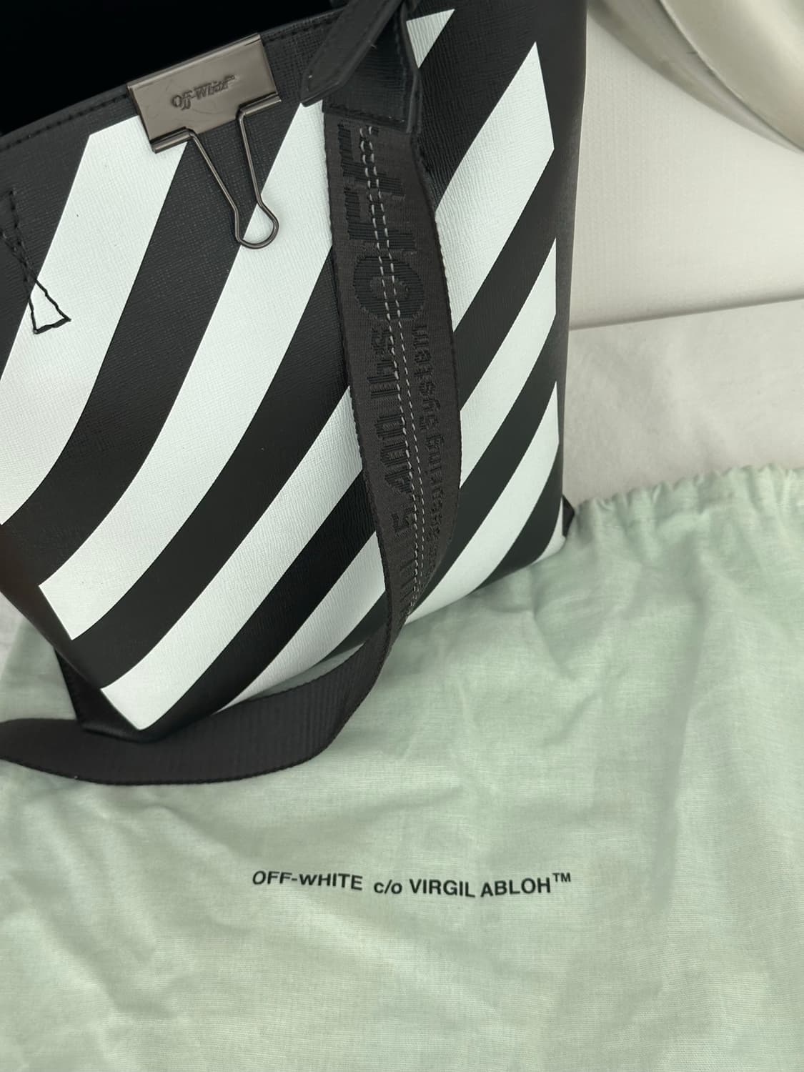 오프화이트 디아그 토트백 상품이미지6