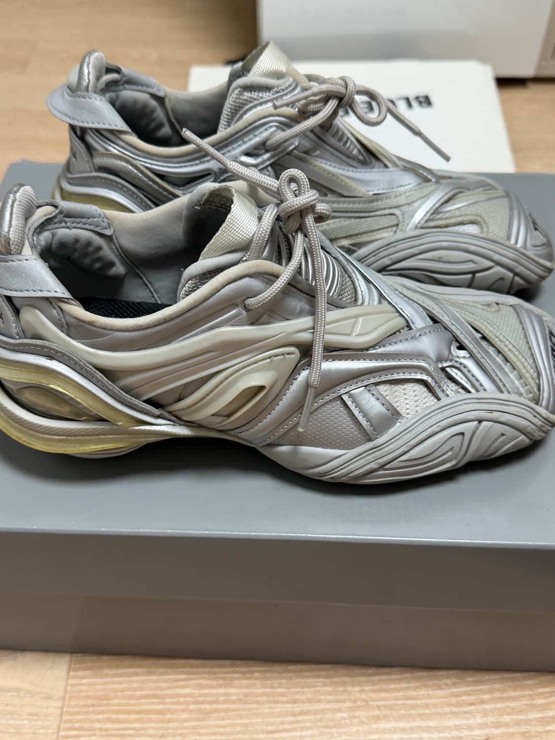 발렌시아가 타이렉스 36 tyrex 상품이미지1