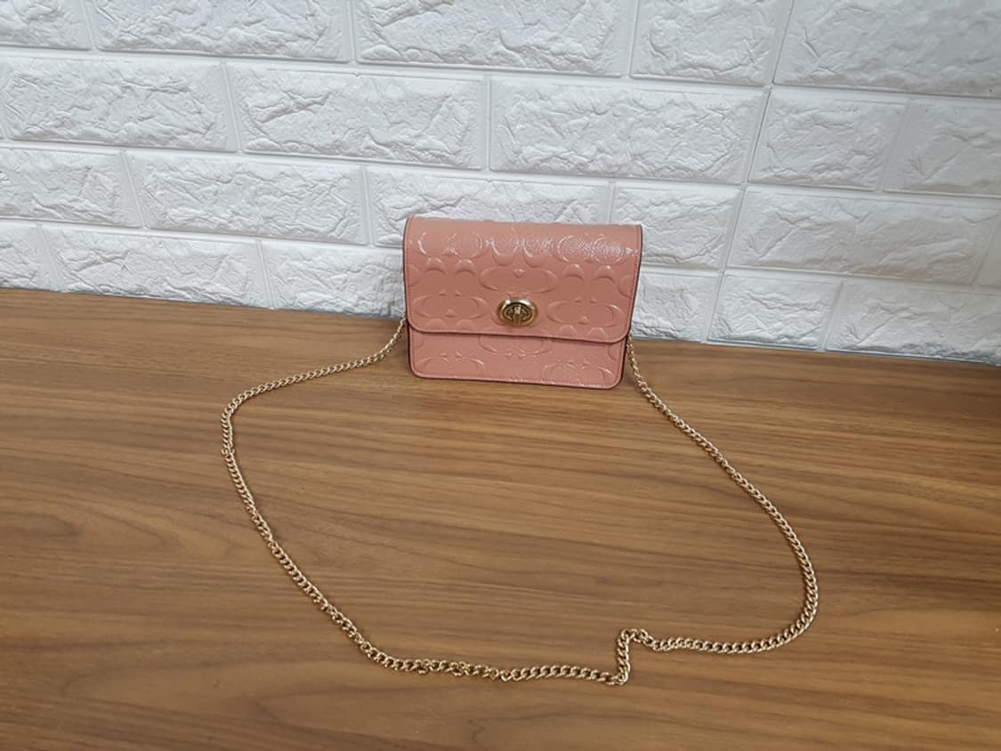 코치 미니 크로스백(에나멜 F31140) 상품이미지1