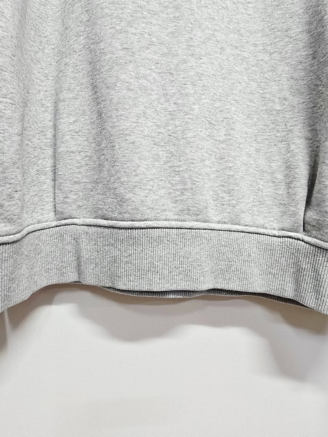 내셔널지오그래픽 맨투맨 티셔츠 회색 상품이미지4