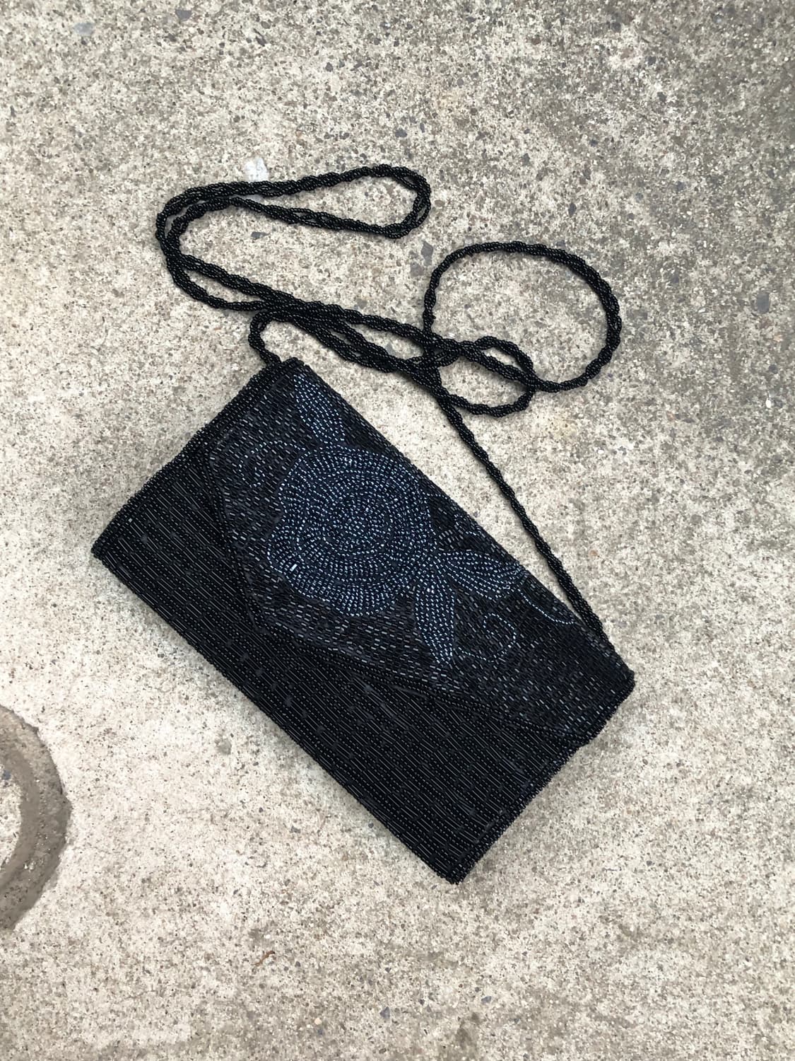 black floral beaded shoulder bag  상품이미지1