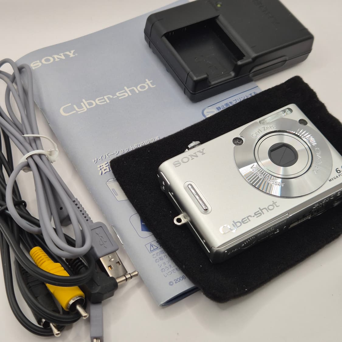 📸 소니 사이버샷 DSC-W30 실버 ✨ 클래식 감성 디카 🤍 상품이미지2