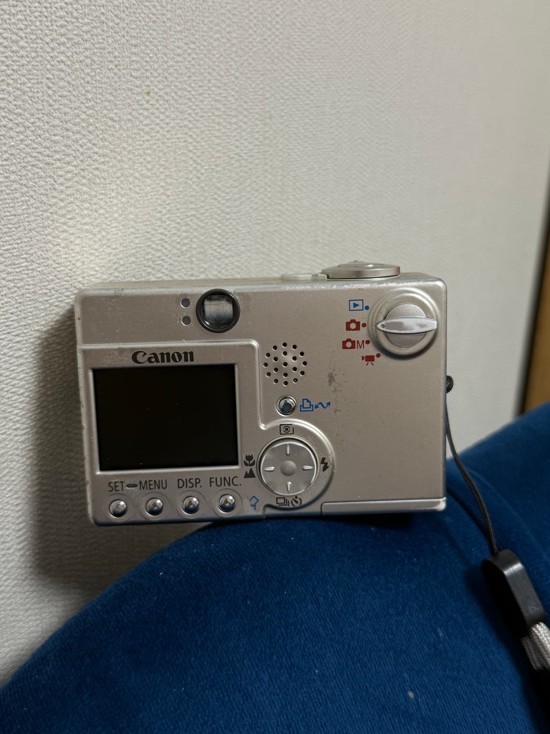 캐논 IXUS DIGITAL 30a 빈티지 디카 판매합니다 ‼️📷 상품이미지3