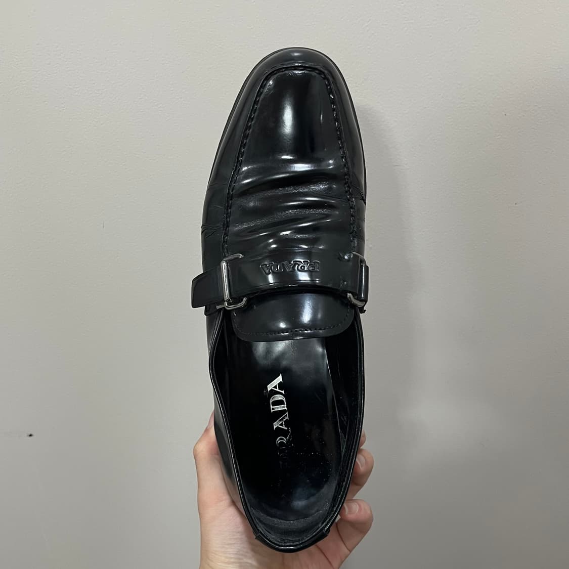 Prada Buckle Loafers 상품이미지5