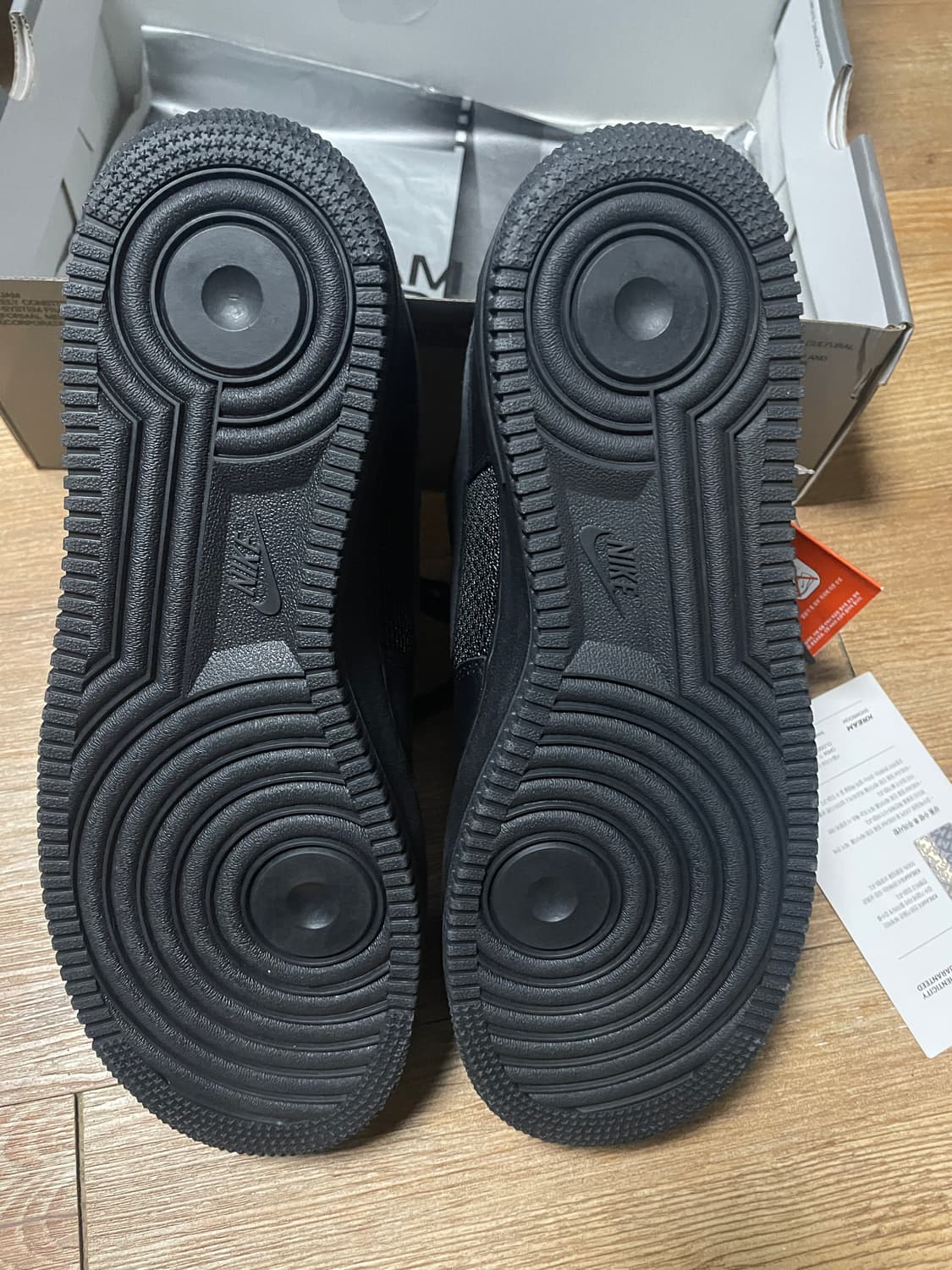 나이키 x 슬램잼 에어포스 1 로우 SP 블랙 앤 오프 느와르 상품이미지6