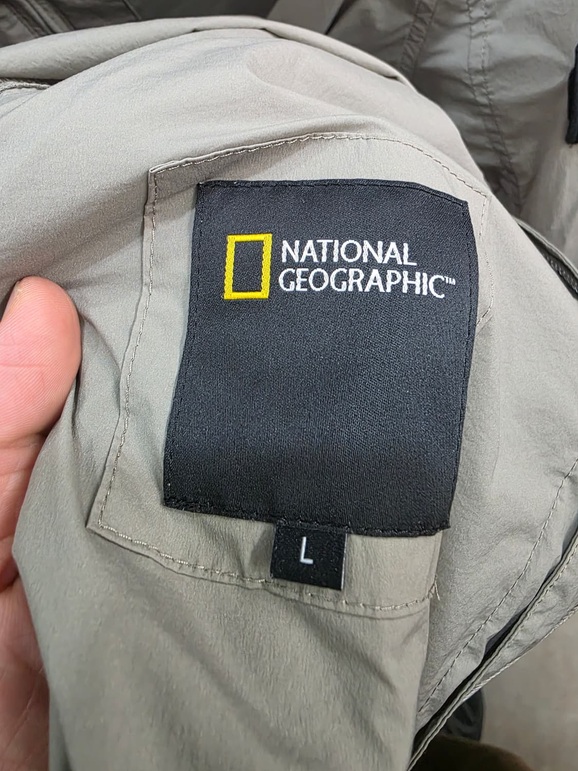 내셔널지오그래픽 남성 바람막이 상품이미지4