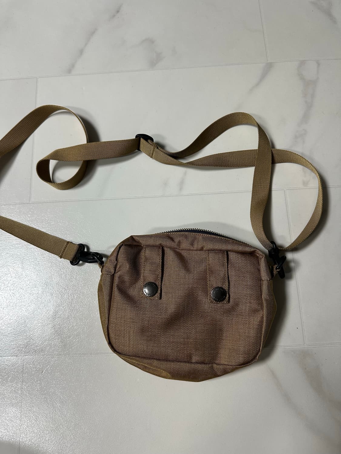 몽벨 미니 크로스백 상품이미지2