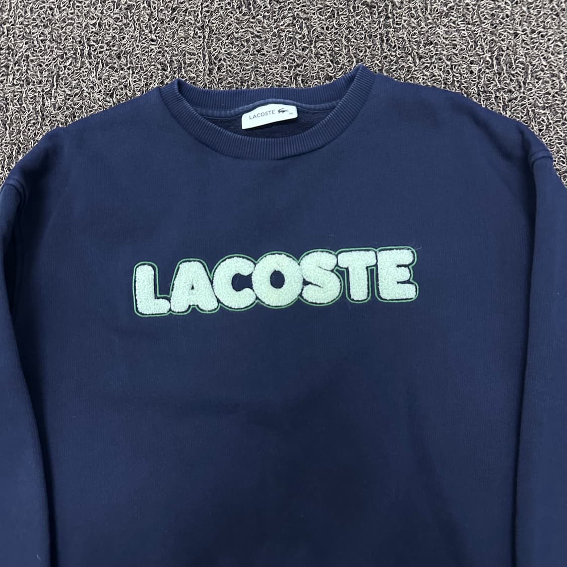 라코스테 여성 기모 크롭 맨투맨 네이비 95사이즈 상품이미지2