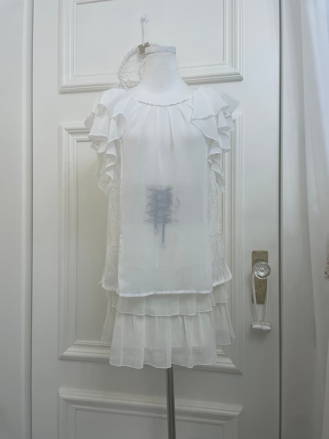 white ruffle side lace fairy blouse 상품이미지2