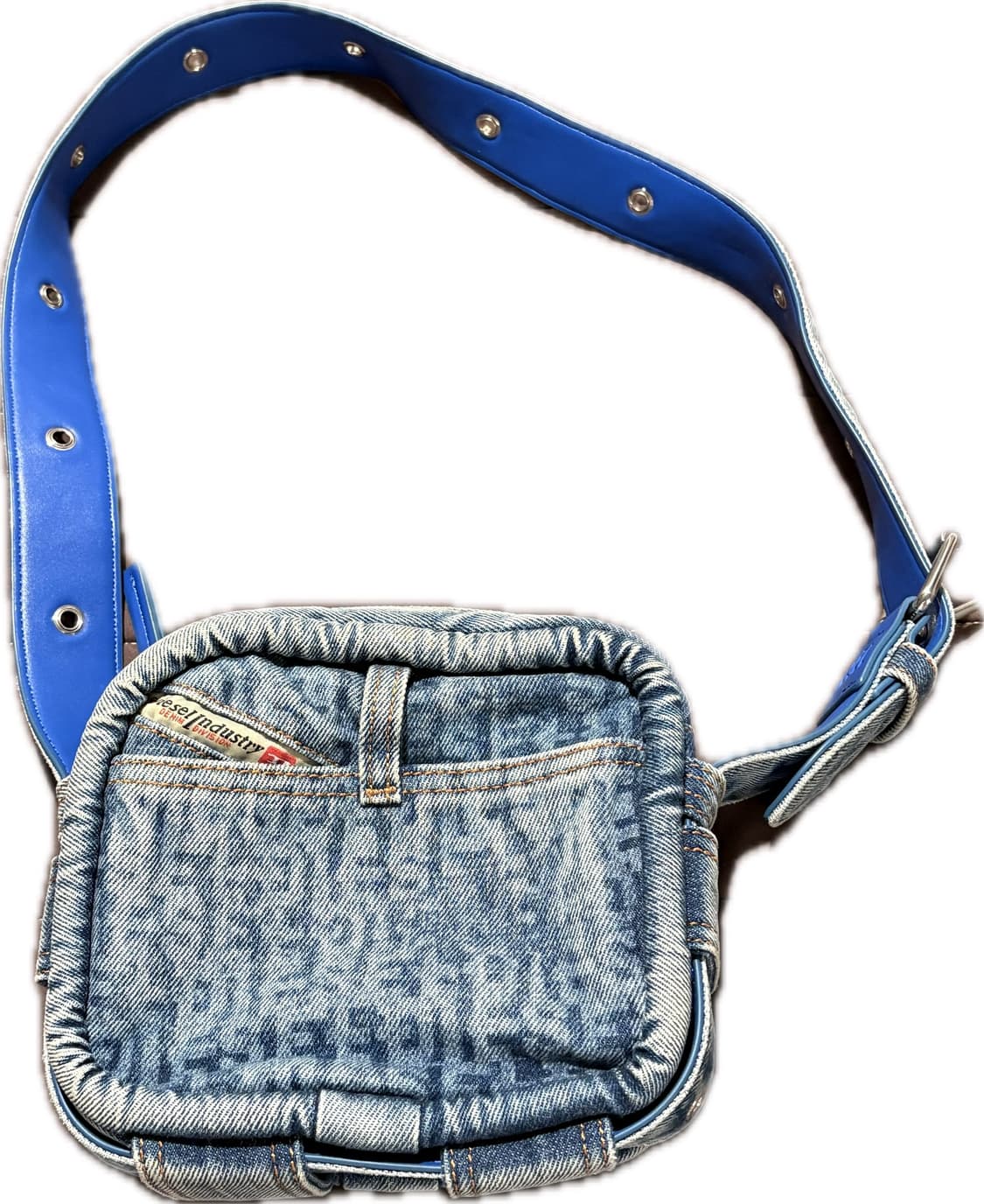 디젤 B-아멜리아 숄더백 인 모노그램 데님 블루 상품이미지4