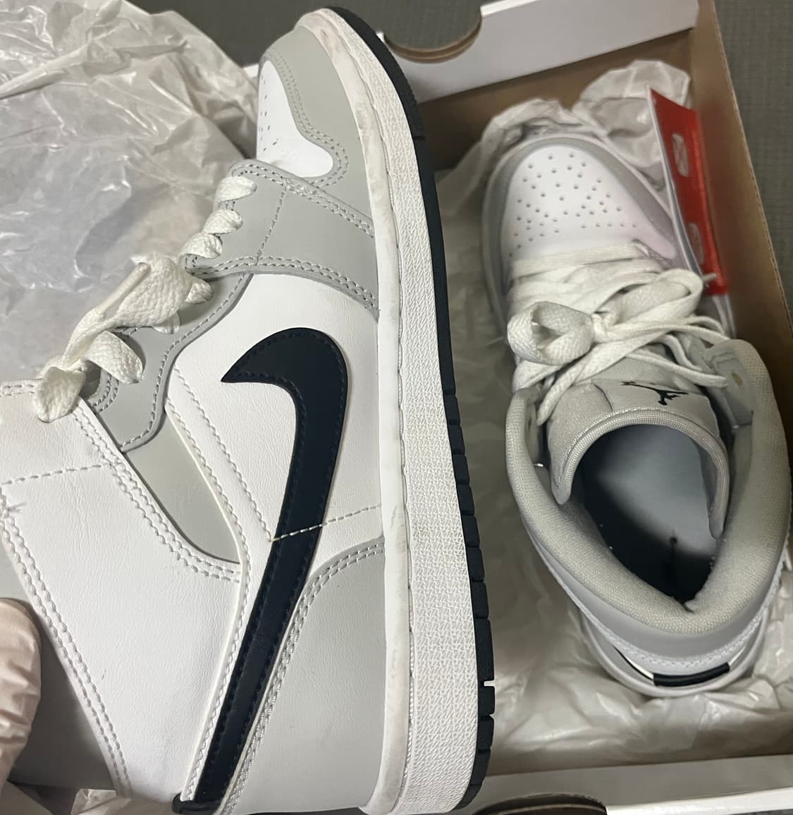 (W) 조던 1 미드 그레이 포그 Jordan 1 Mid Grey Fog 상품이미지1