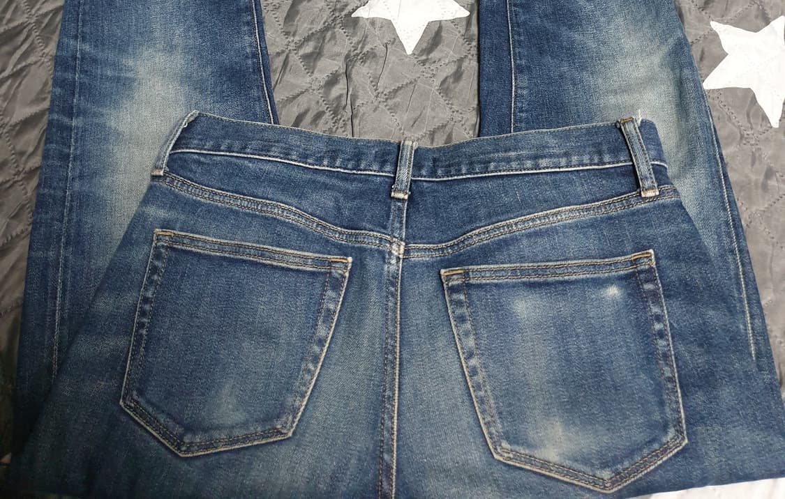 유니클로 슬림 스트레이트 빈티지 워싱 데님팬츠 (32) 상품이미지3