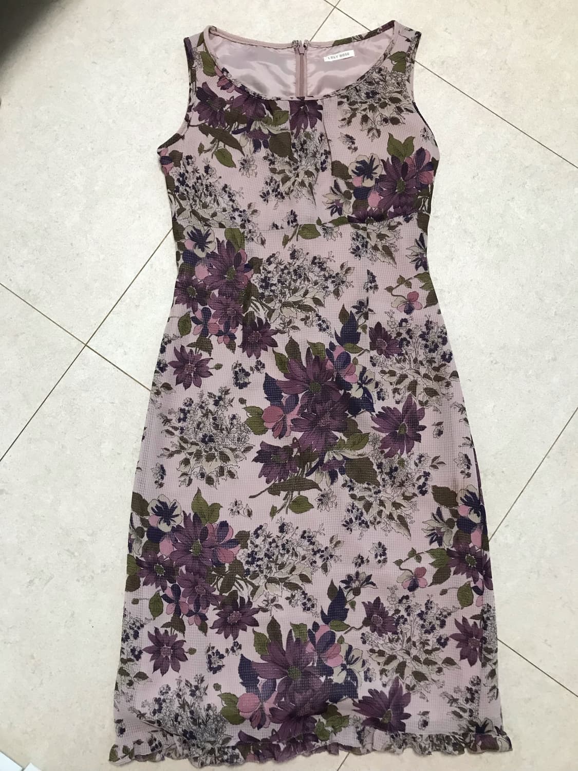 레스트로즈 백예린깔 대장 플로럴 프릴 나시 원피스 상품이미지1