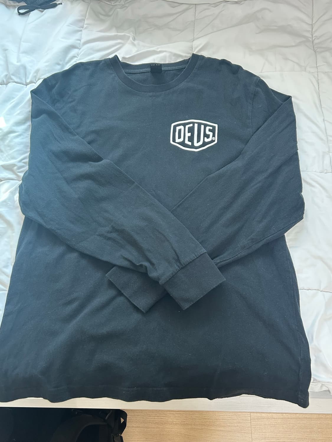 데우스 롱슬리브 XL 상품이미지1