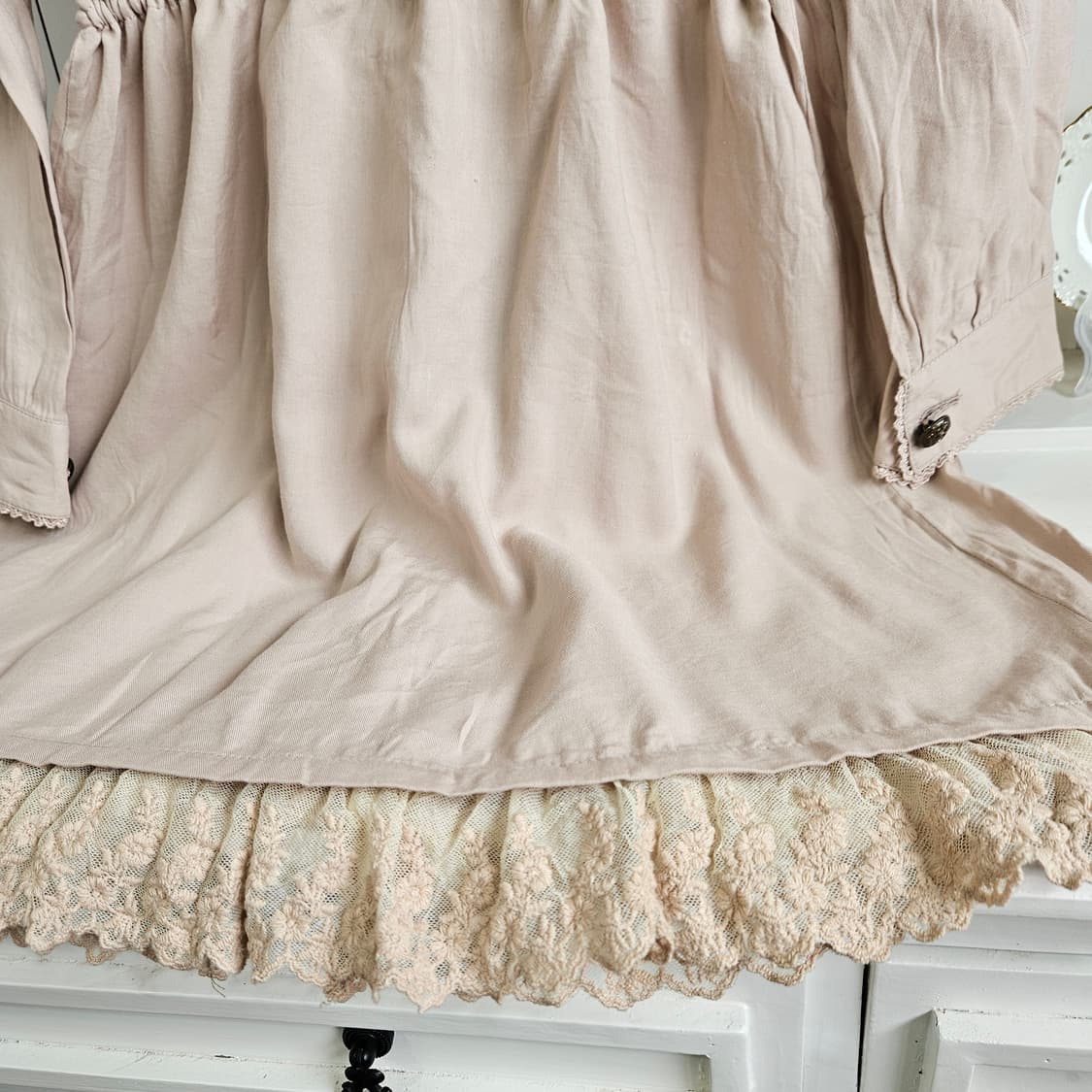 엑시즈팜(Axes Femme) 레이스 레이어드 후드 코트 상품이미지7