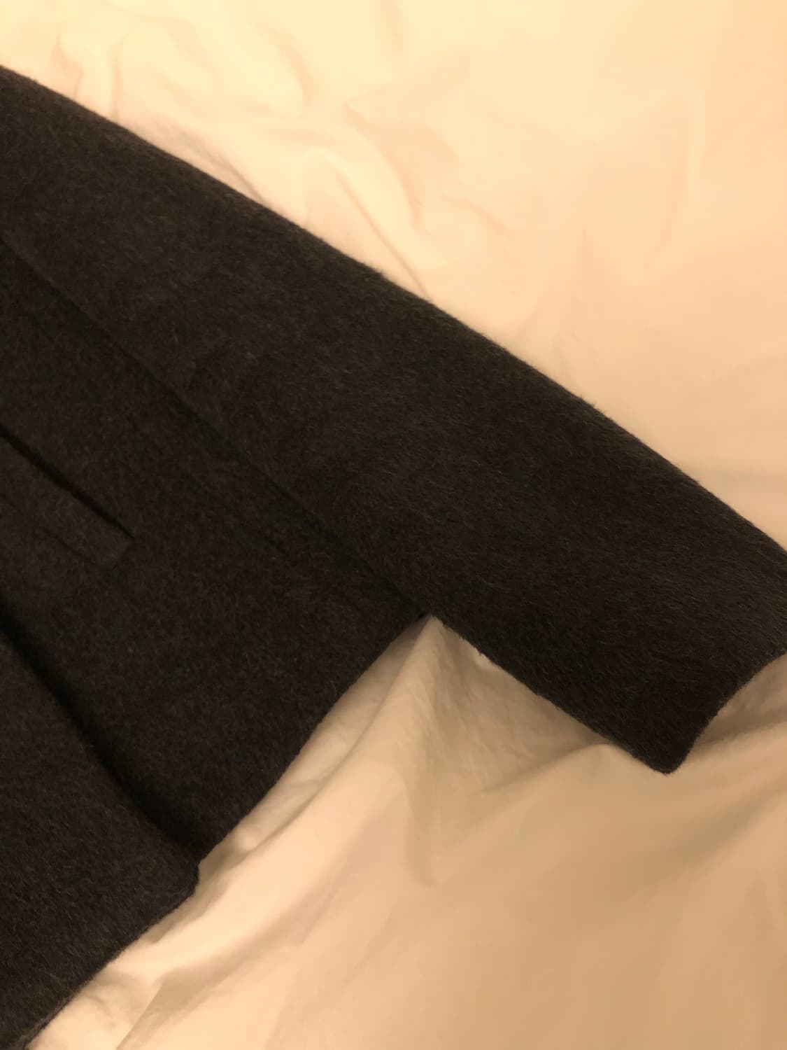 콜로신스 에어리 울 쇼트 코트 차콜 상품이미지4