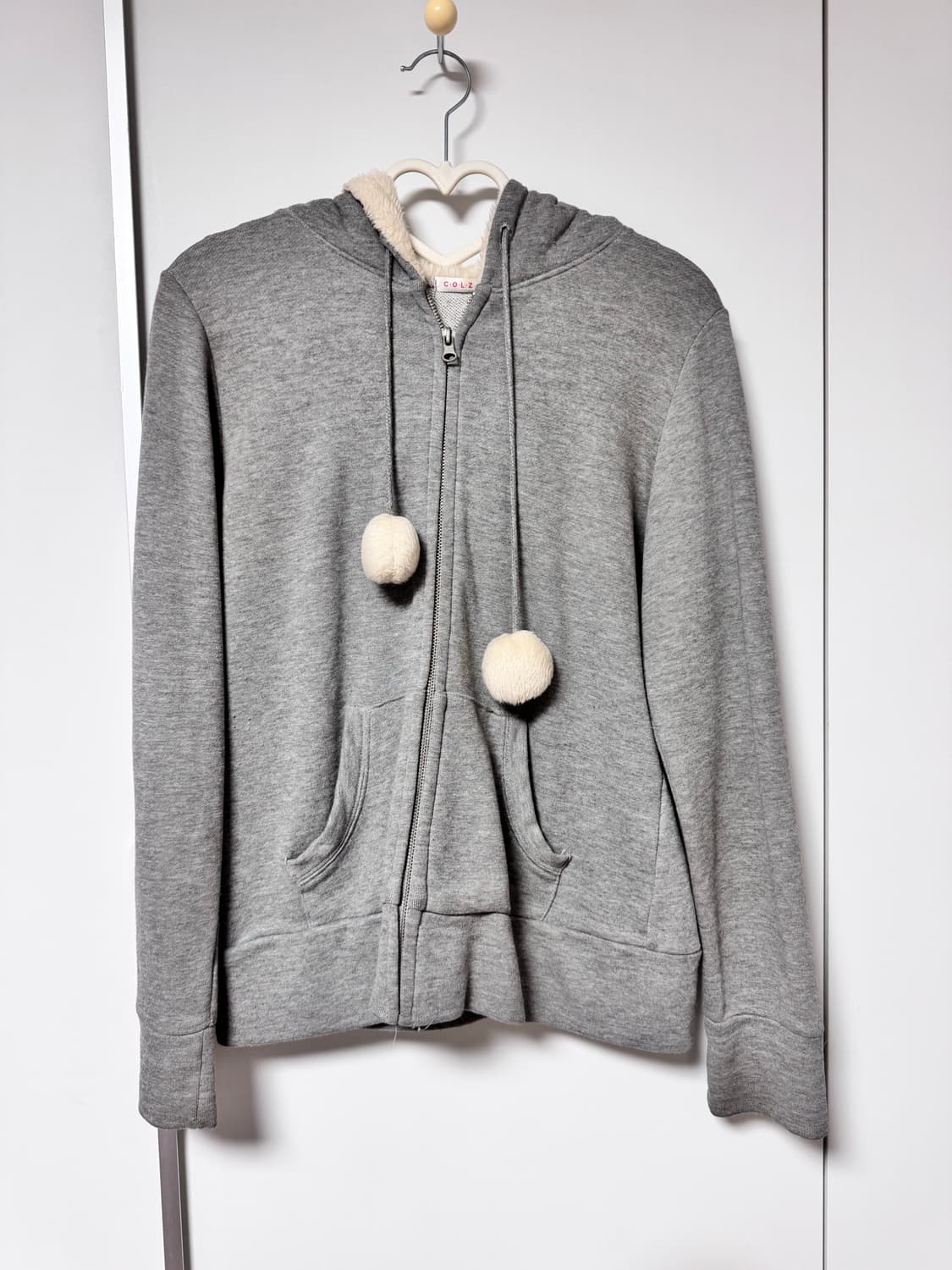 빈티지 폼폼 그레이 털 후드집업 상품이미지1