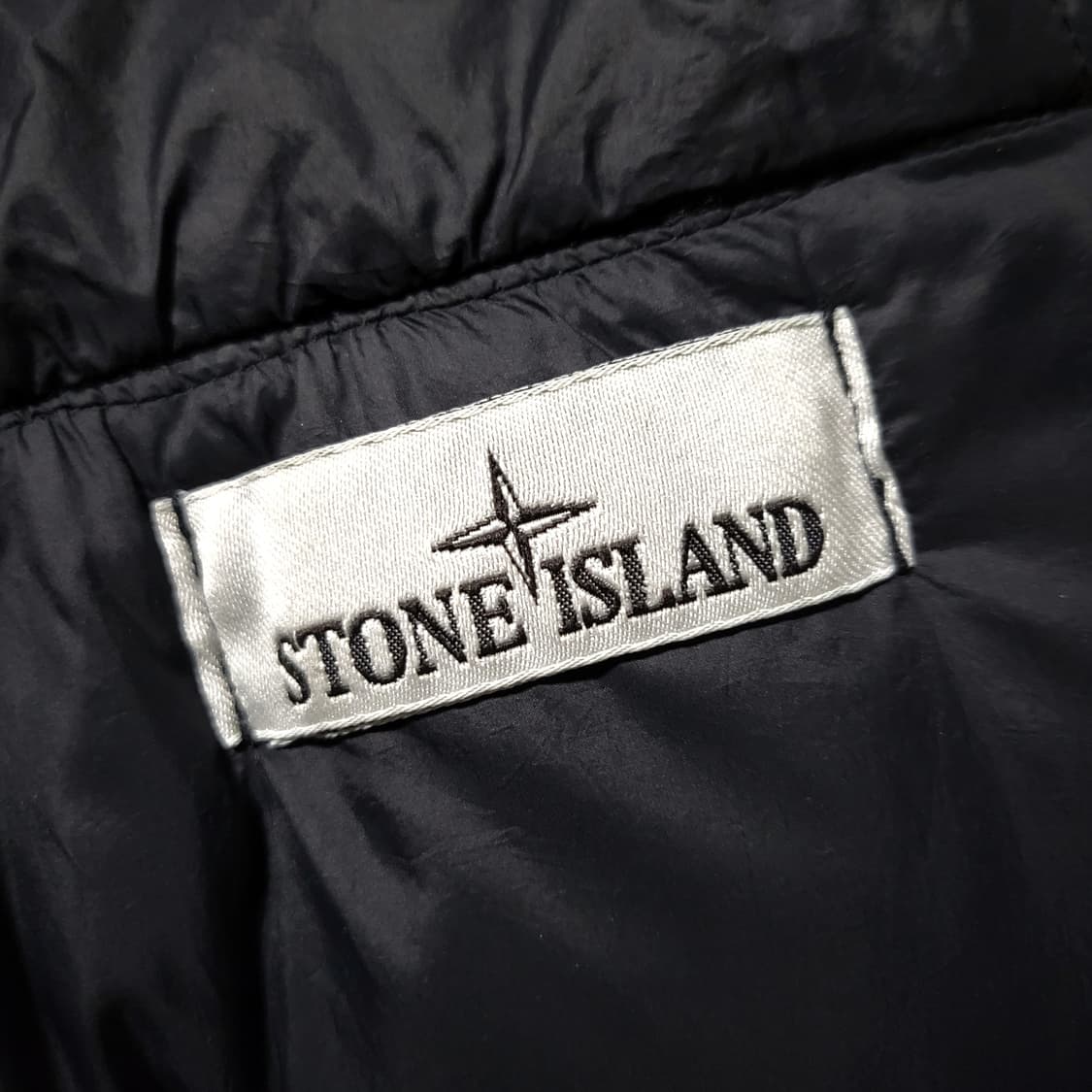 [새상품급/XL size]24FW 스톤아일랜드 크링클랩스 후드 다운 패딩 상품이미지4