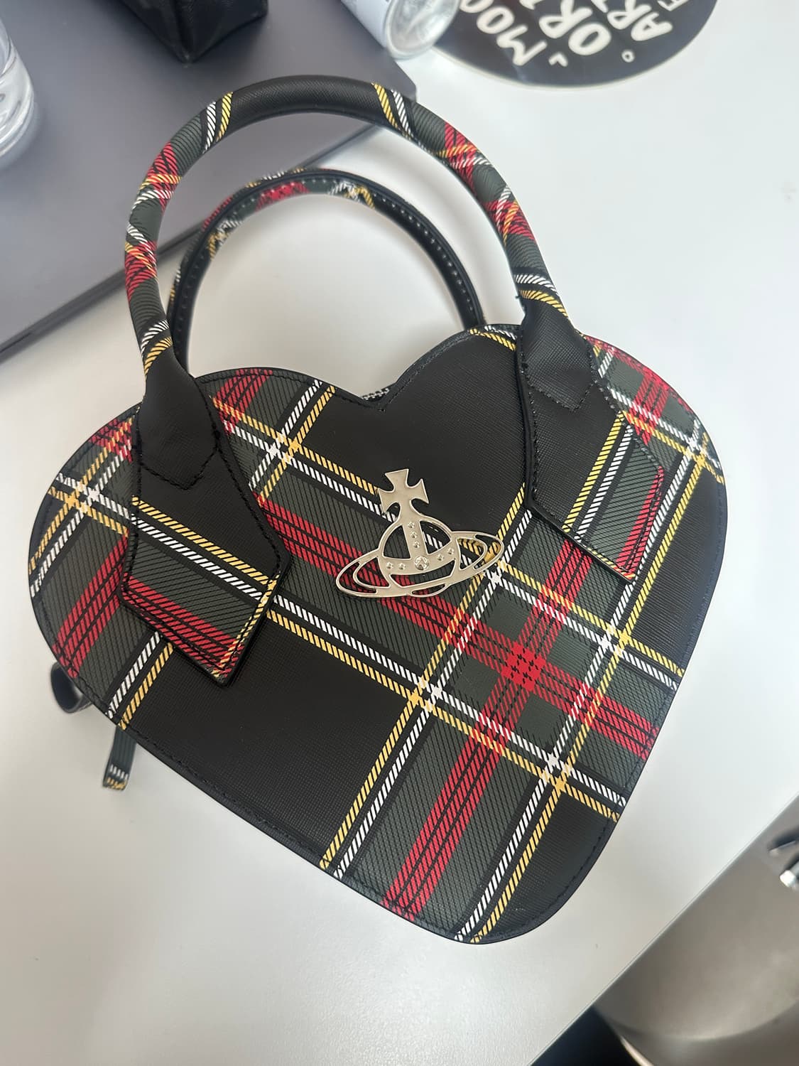 비비안웨스트우드 하트 체크 토트백 상품이미지3