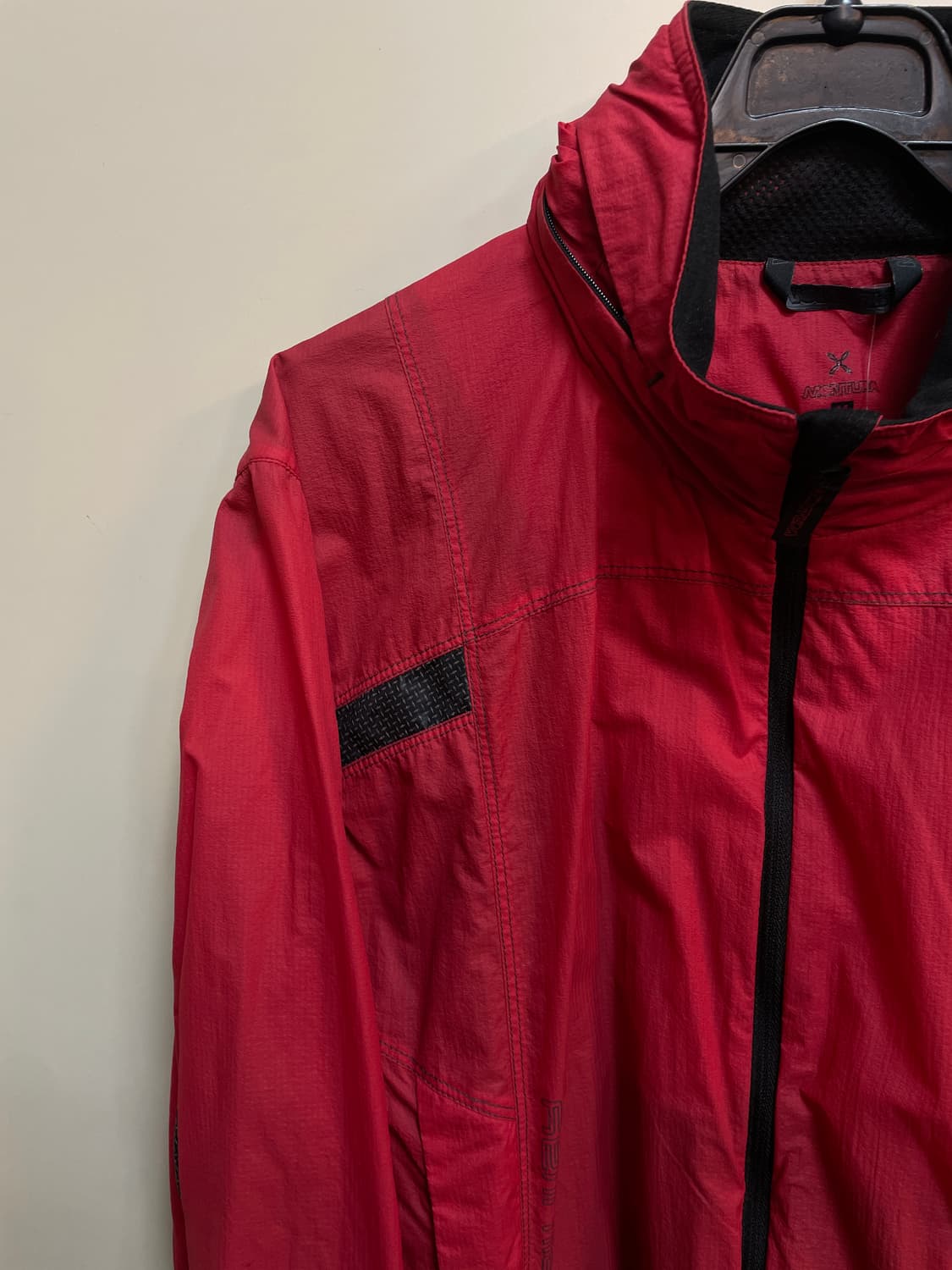 몬츄라 바람막이 상품이미지3