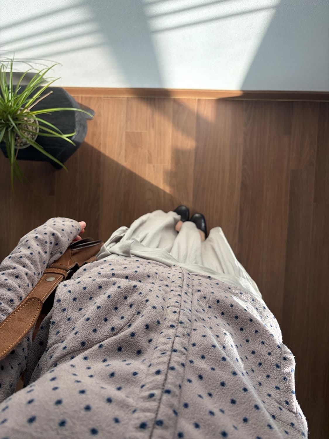 dot patterned zip-up 상품이미지4