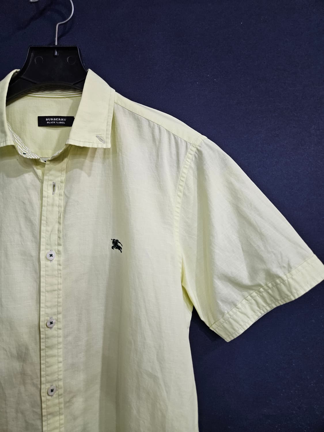 버버리 블랙라벨 라이트 옐로우 남성 95 반팔셔츠  상품이미지4