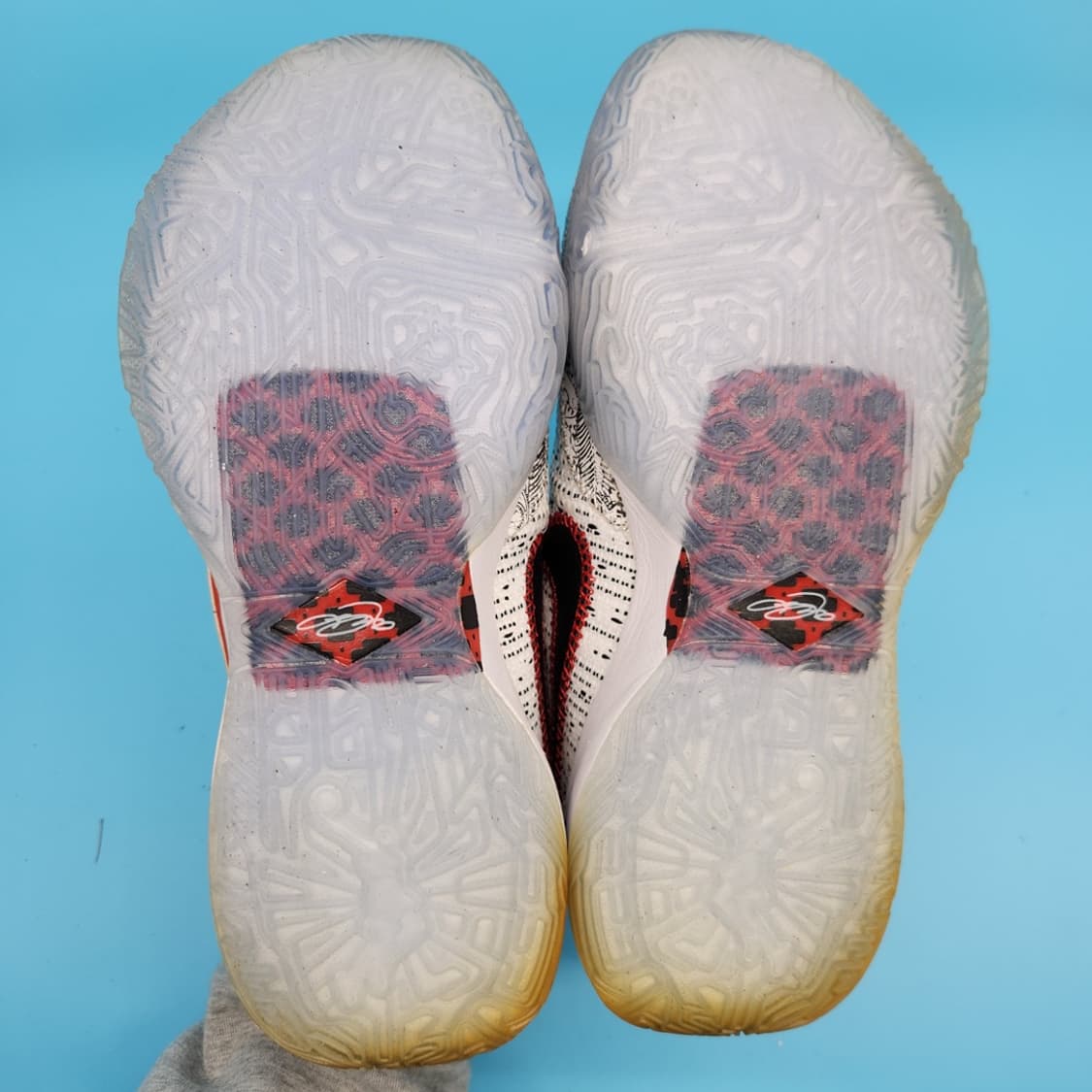 o 나이키 르브론20 농구화 260 상품이미지4