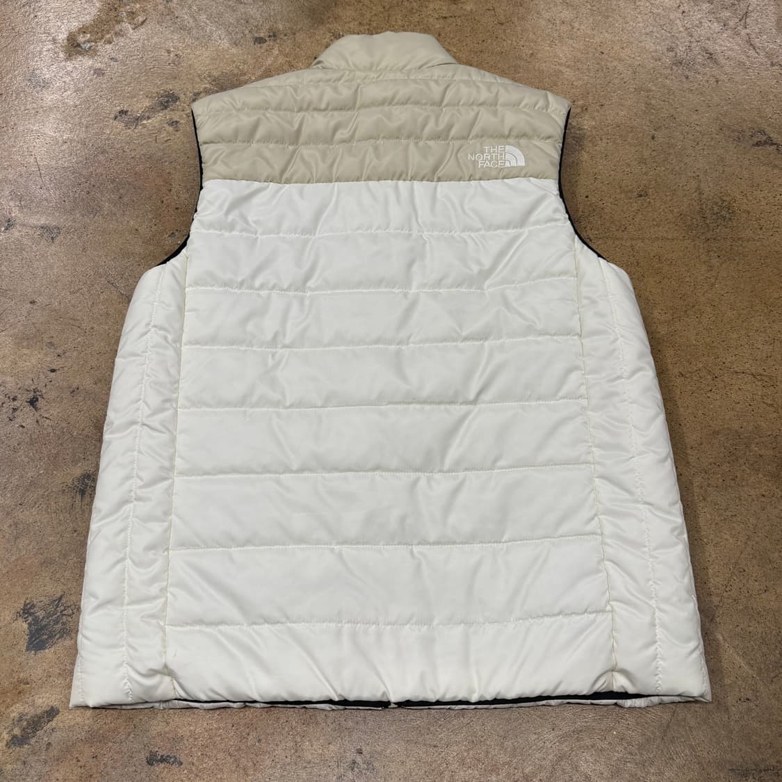 [정품/M] 노스페이스 양면 패딩 조끼 아이보리 베이지 블랙 b14 상품이미지3