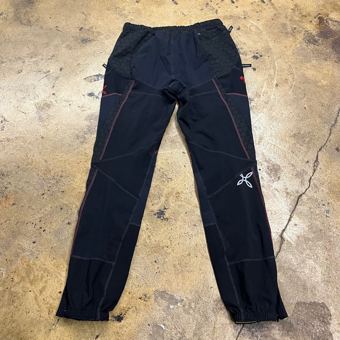 [정품/M] 몬츄라 검정색 트레이닝 바지 b14 상품이미지2