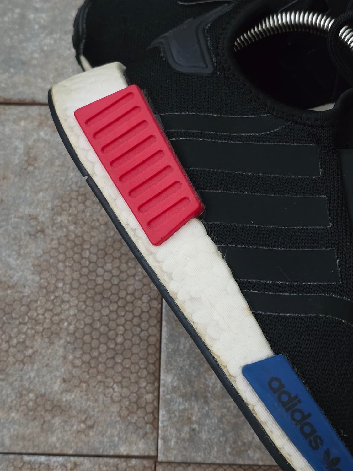 (265)아디다스 nmd r1 코어 블랙 상품이미지8